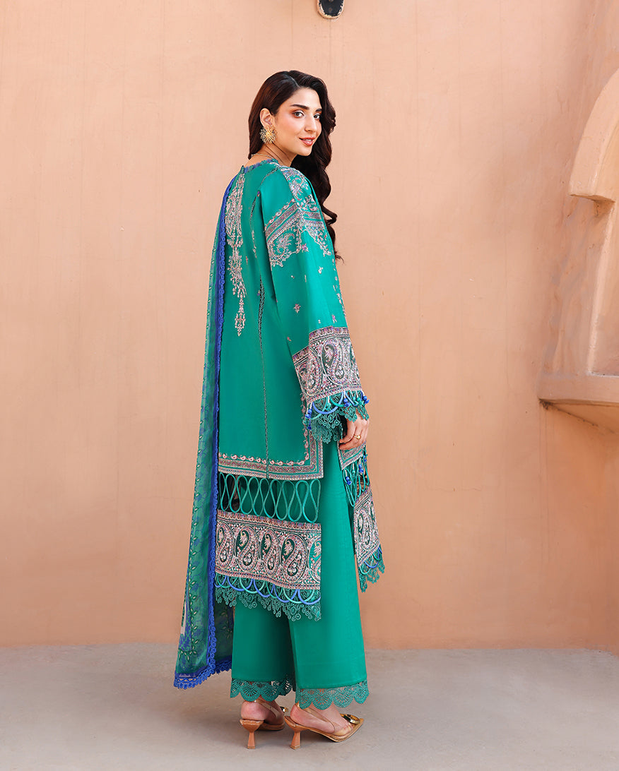 Reveire Lawn – Moonveil