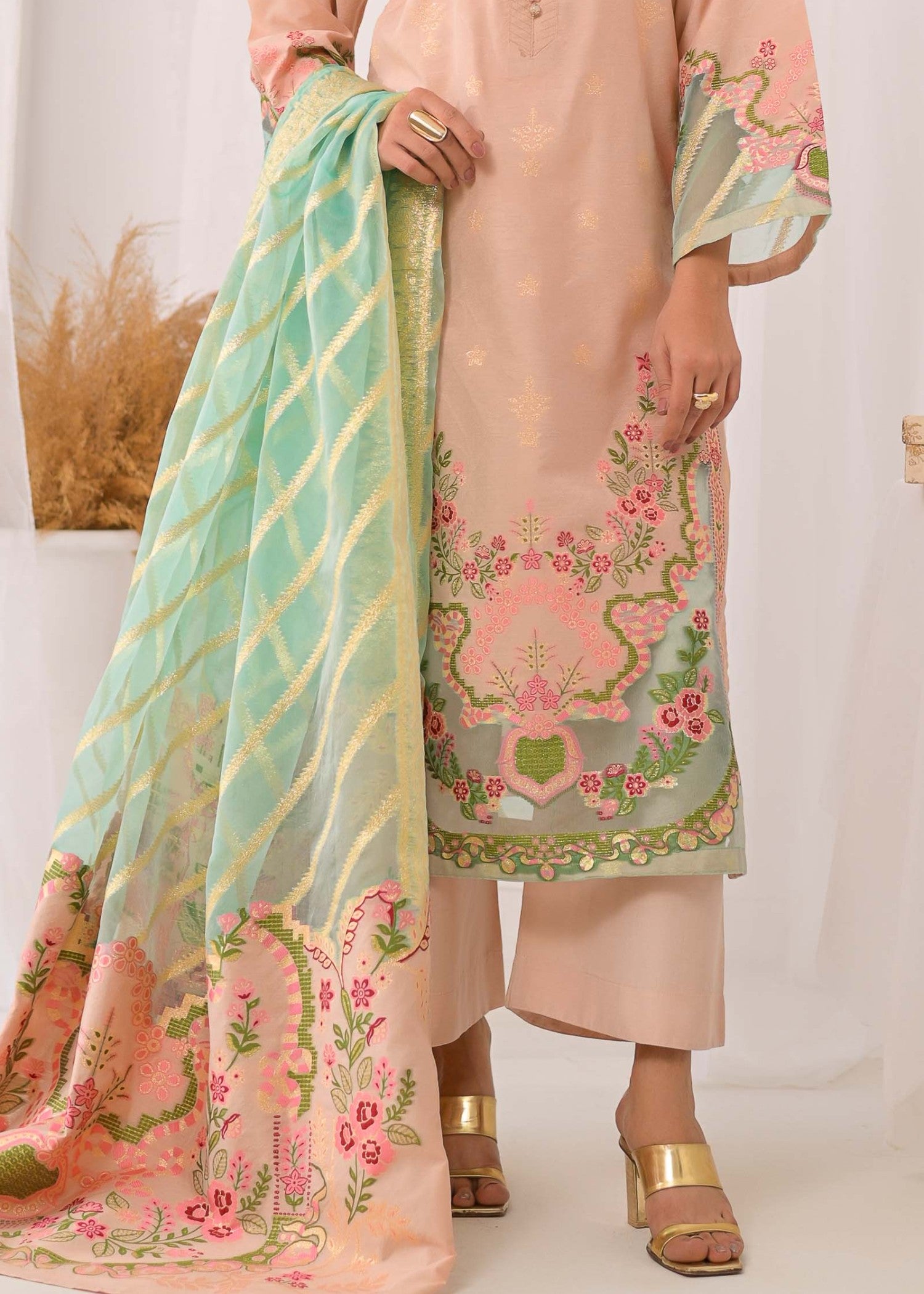 jacquard Kurta Set in Peach pink