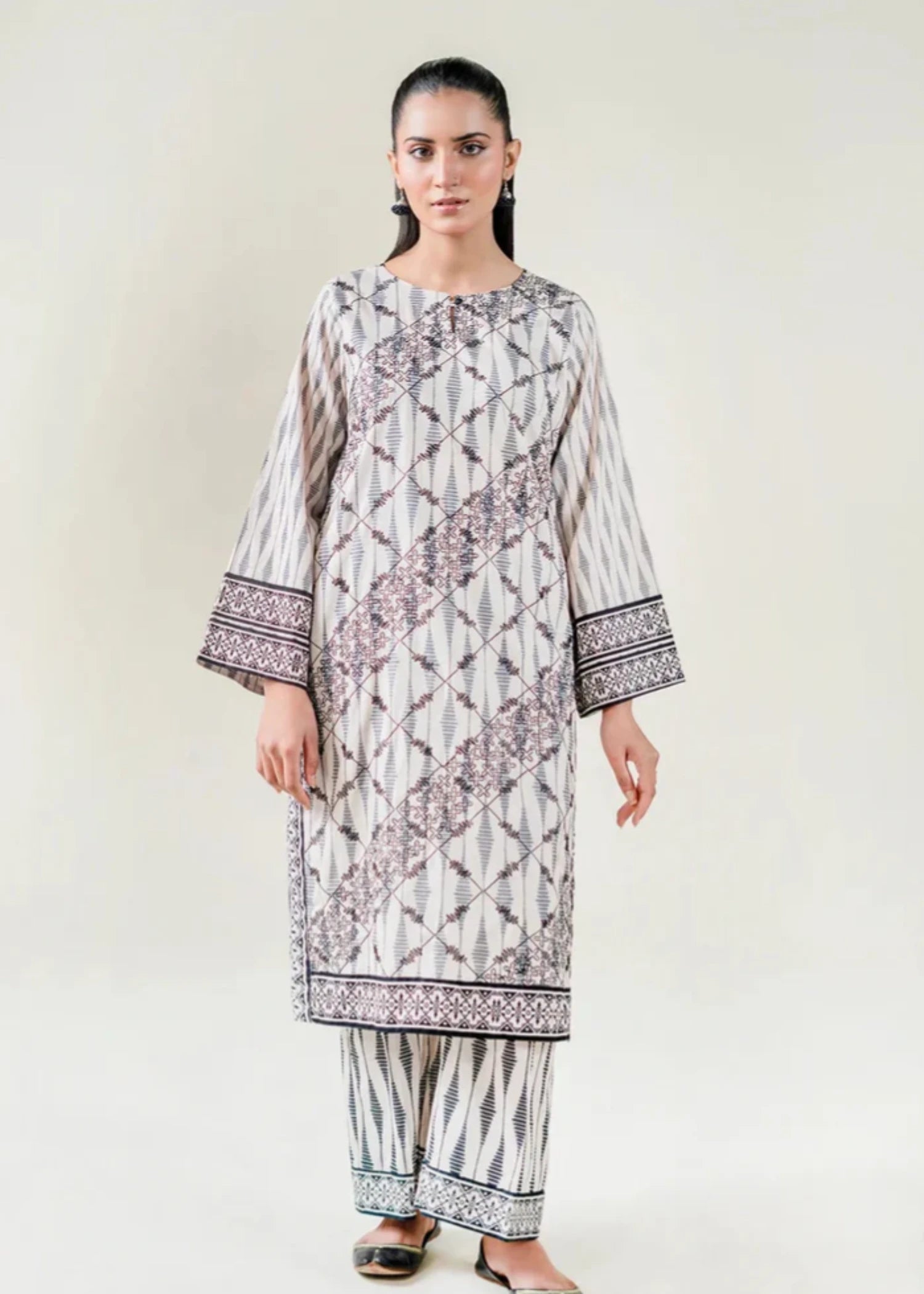 lawn Kurta Set in Grey