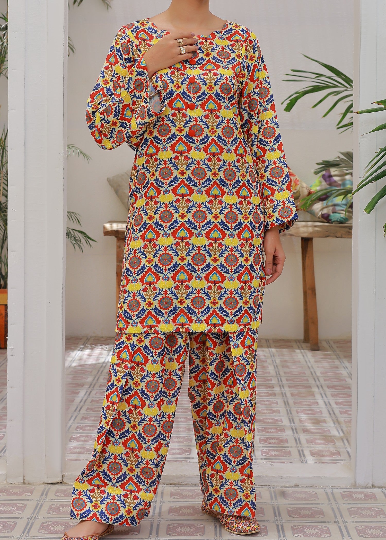 swiss lawn Kurta Set in Multi