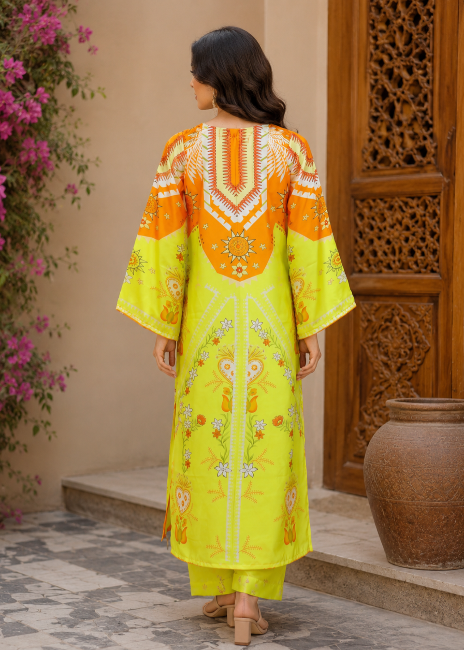 charmuse/shamooz Kaftan in Pear