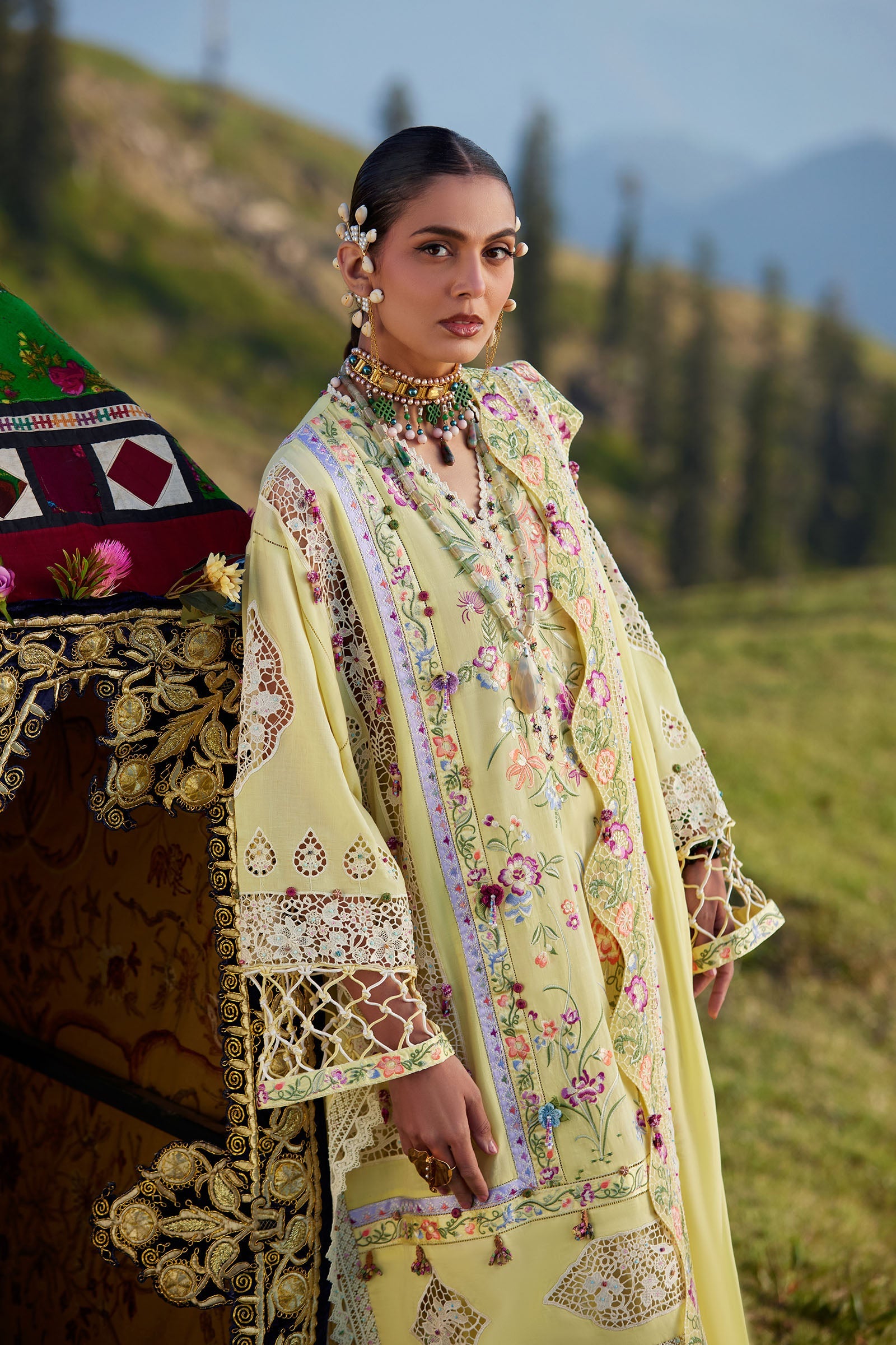 Kashmee Luxury Eid Lawn – NEELUNE (EL26-05 A)