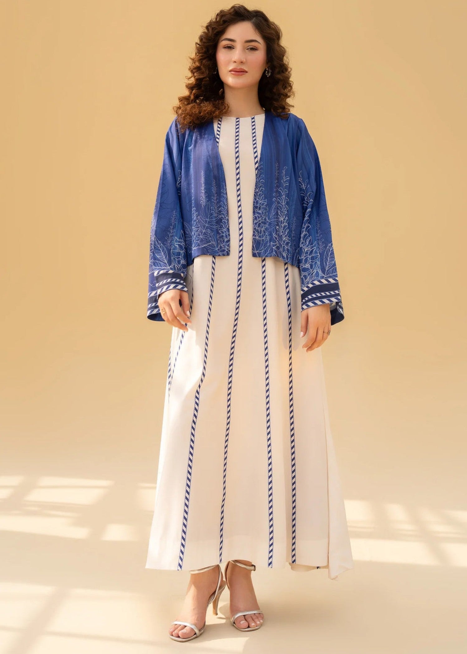 blended cambric Maxi in Pearl white