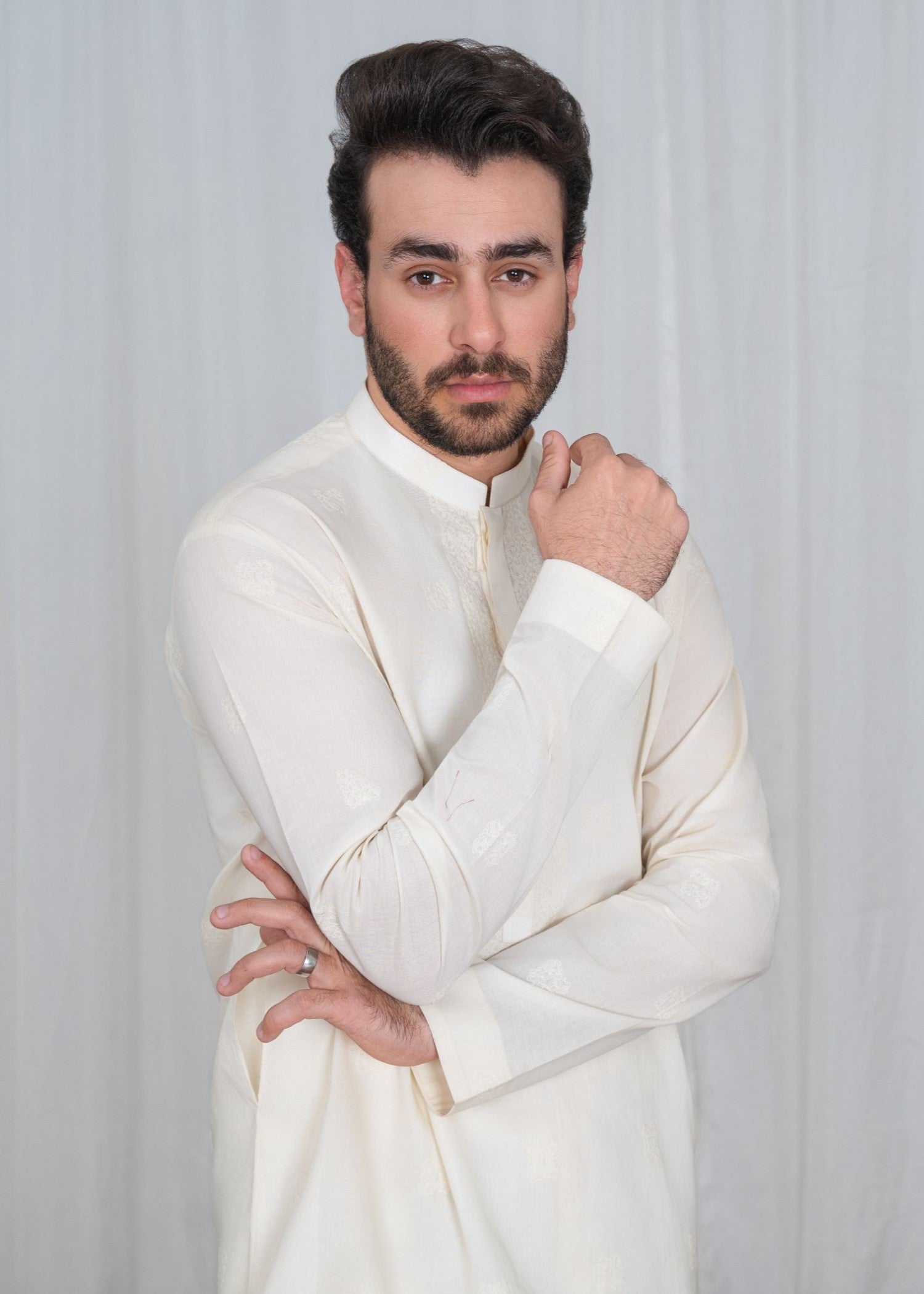 karandi Kurta Set in White by Istor House Of Premium Fabrics