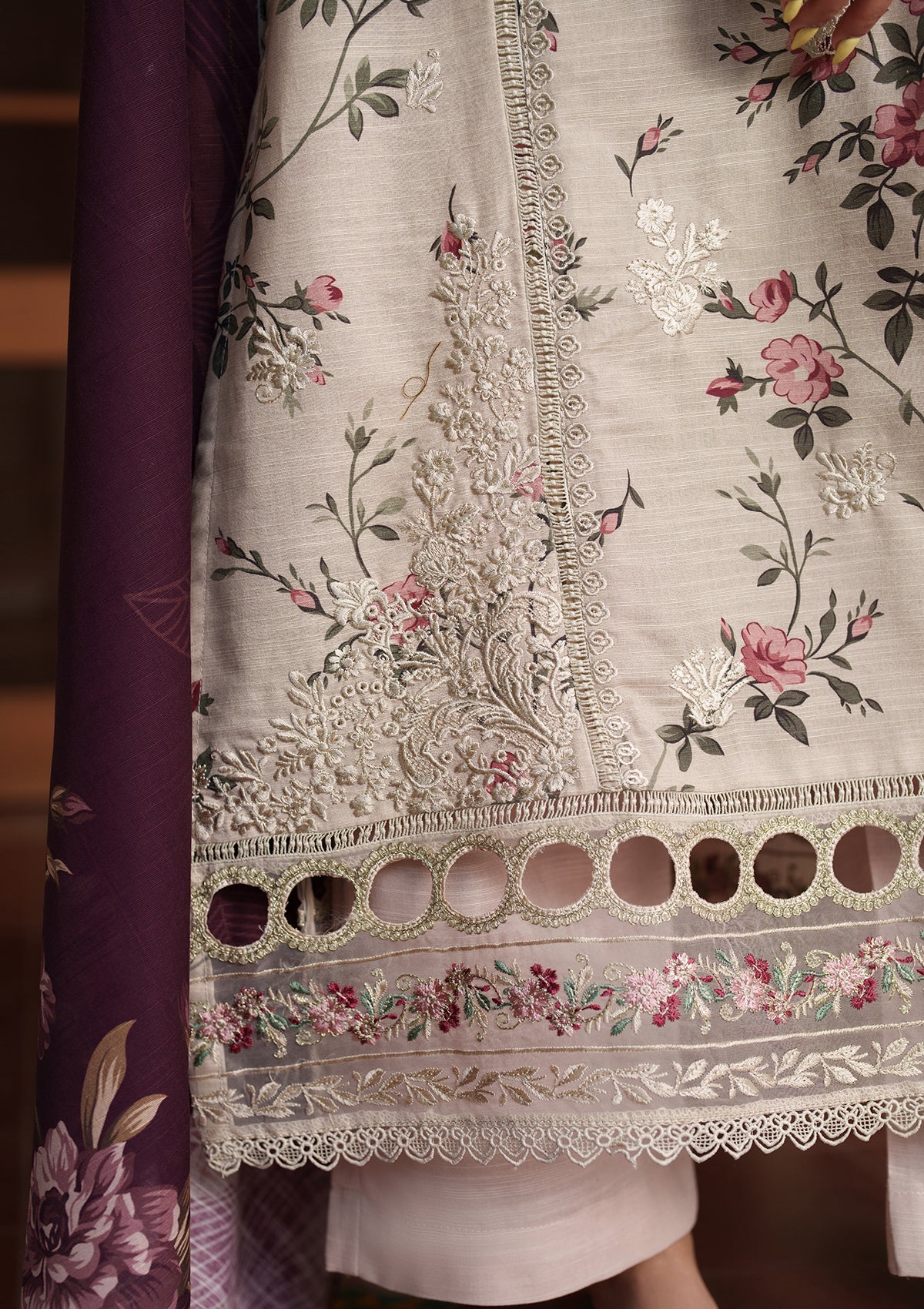 lawn Kurta Set in Alabaster