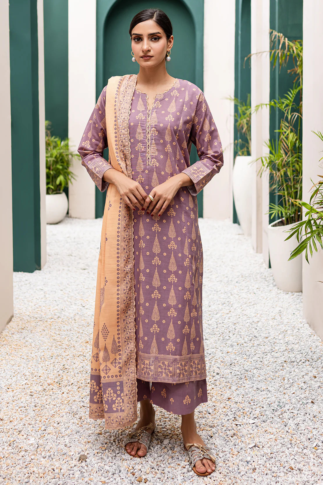 khaddar Unstitched in Mauve