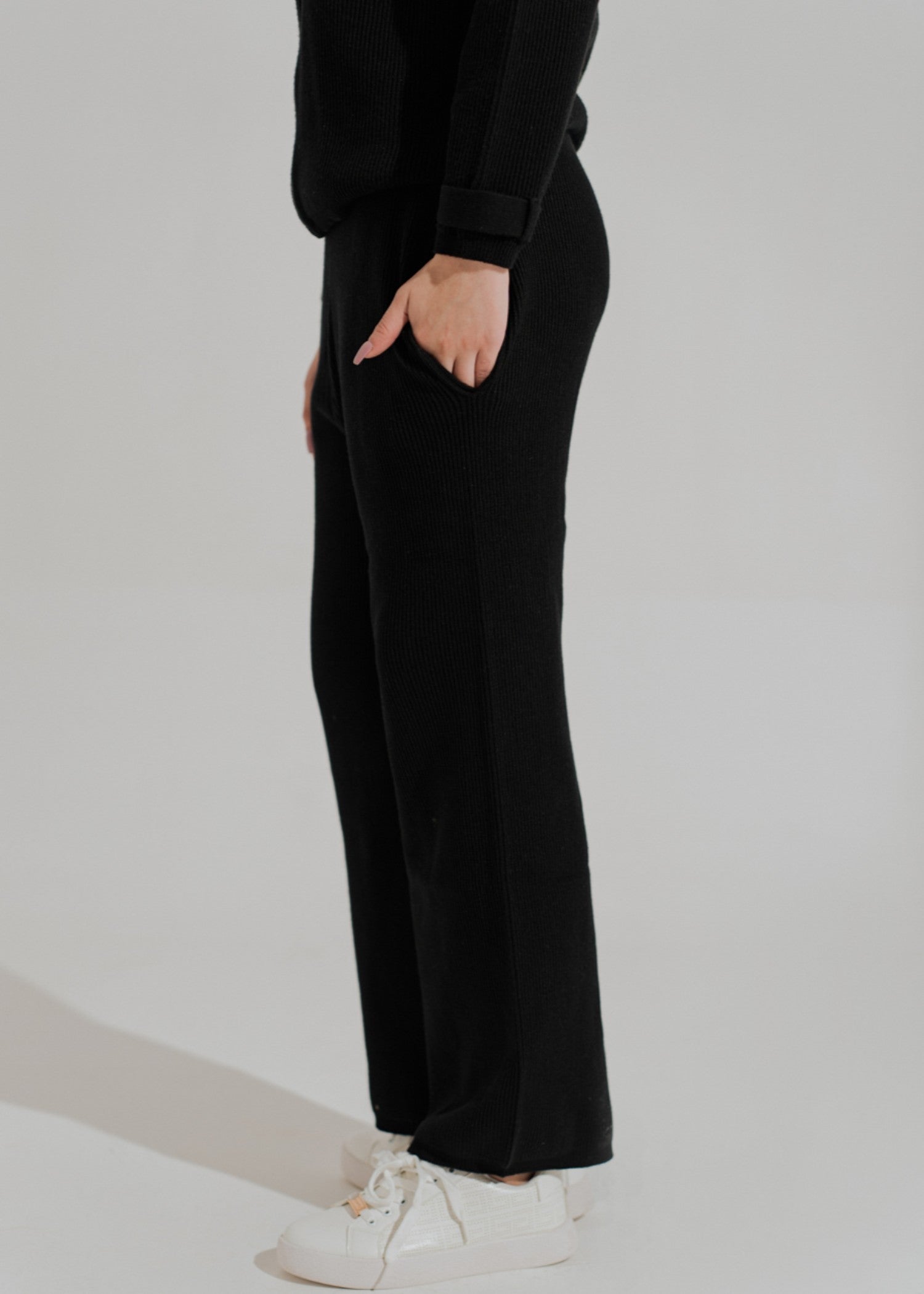 jersey knit Trousers in Black