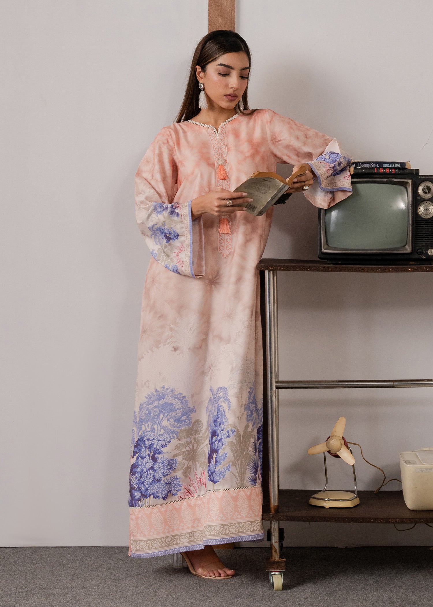 slub lawn Kaftan in Peach pink