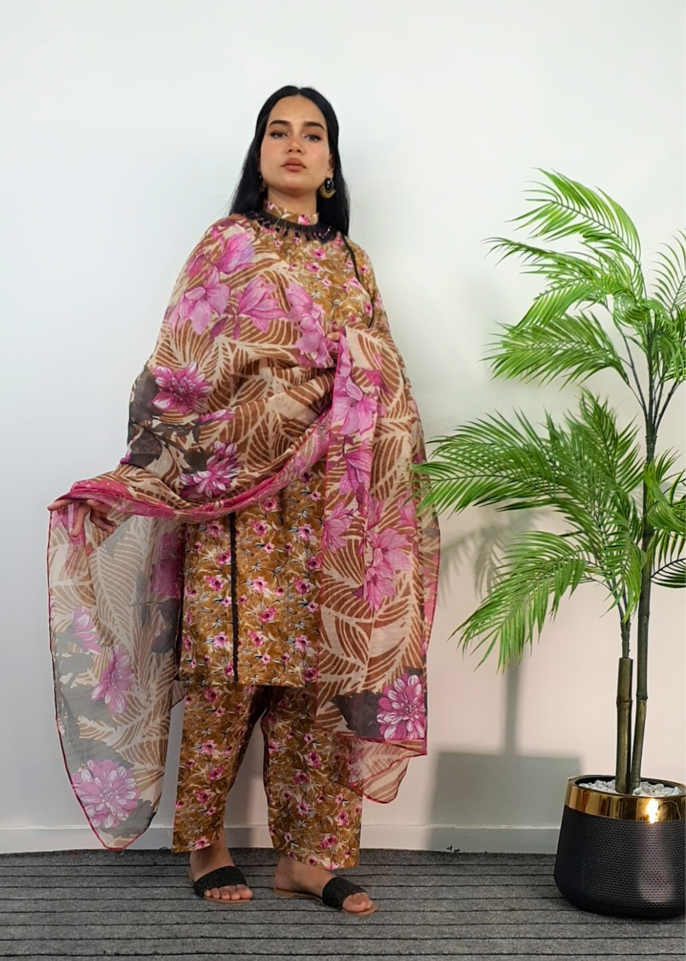lawn Kurta Set in Earth brown