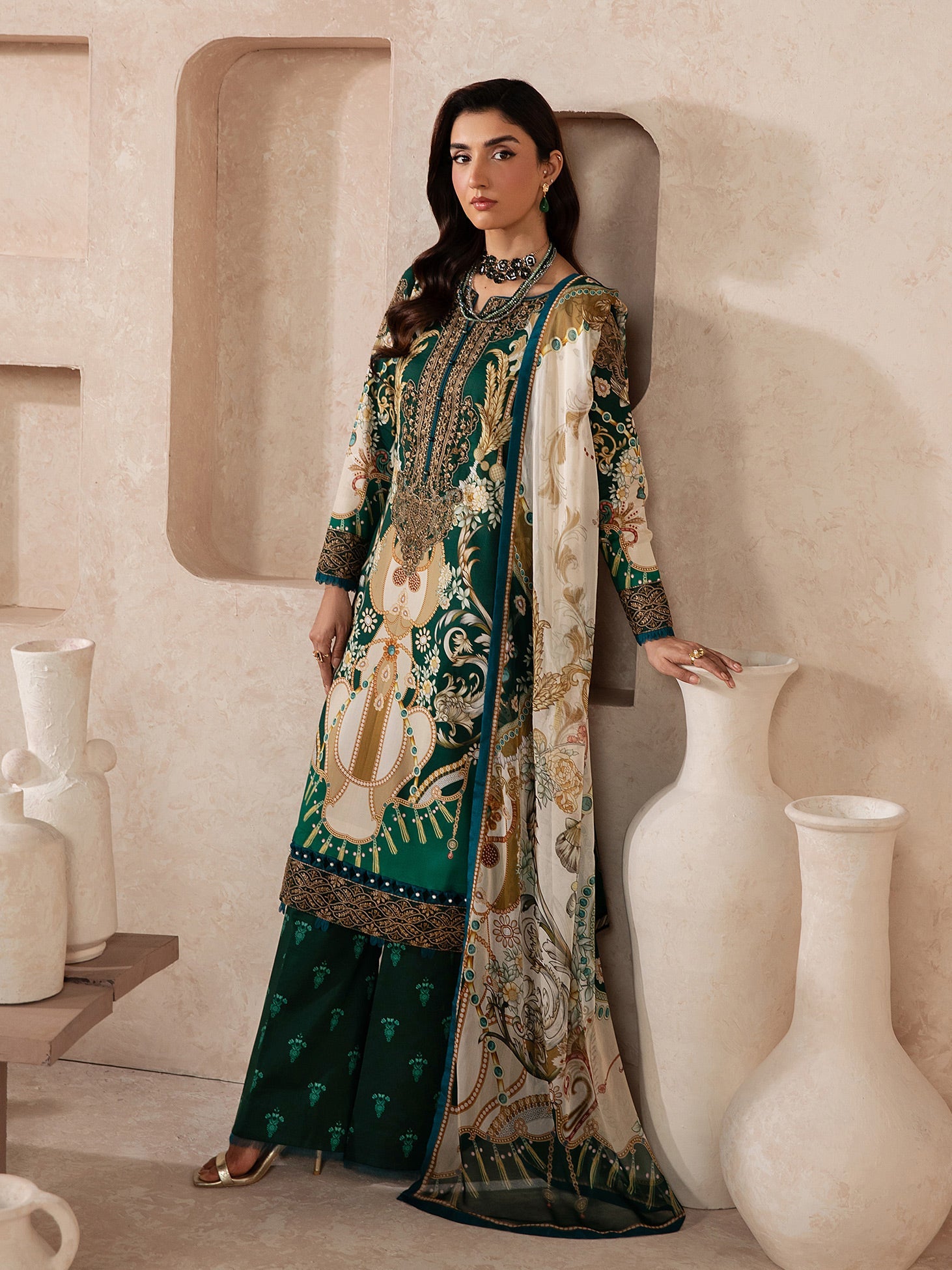 Syra Lawn – Vantae