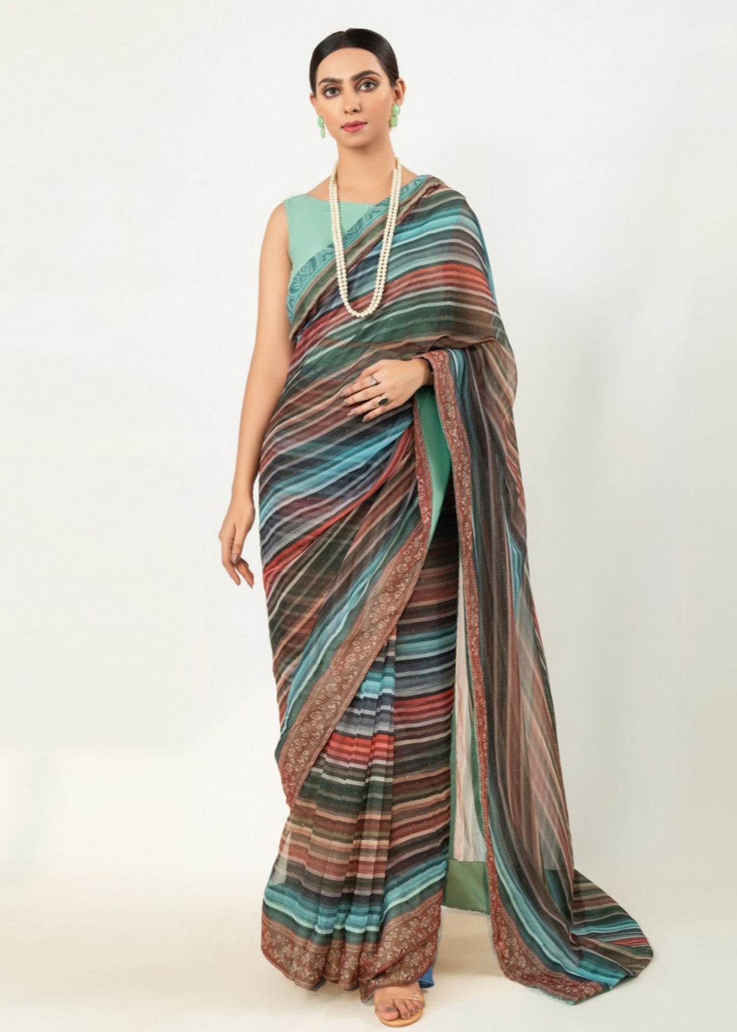 raw silk Saree in Multi