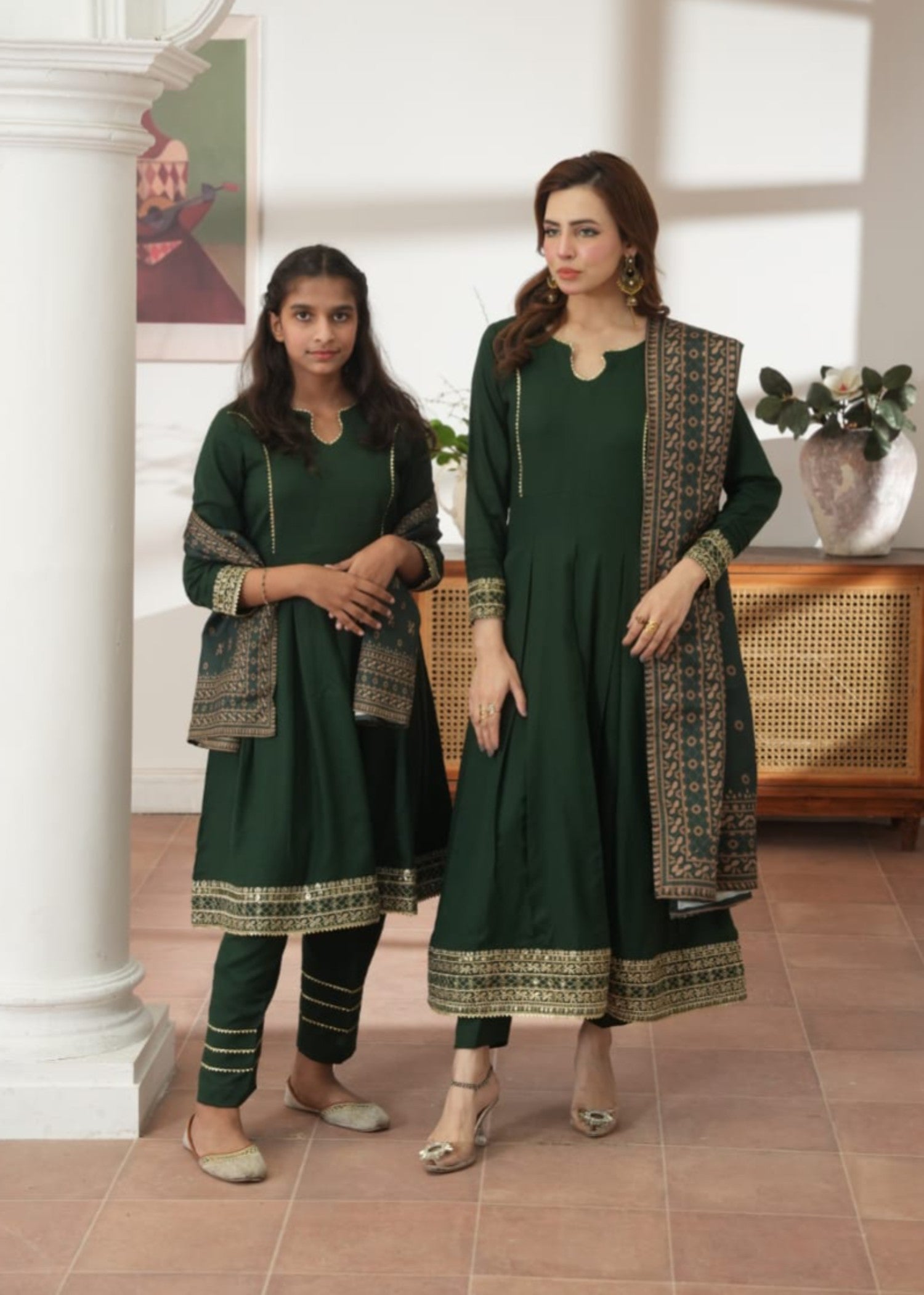 dhanak Maxi in Dark green