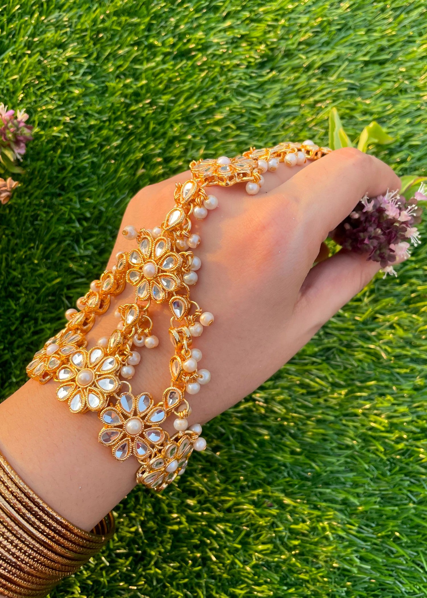 Bracelet in Pearl white Color by - Trendy Women Bracelet YRB0475