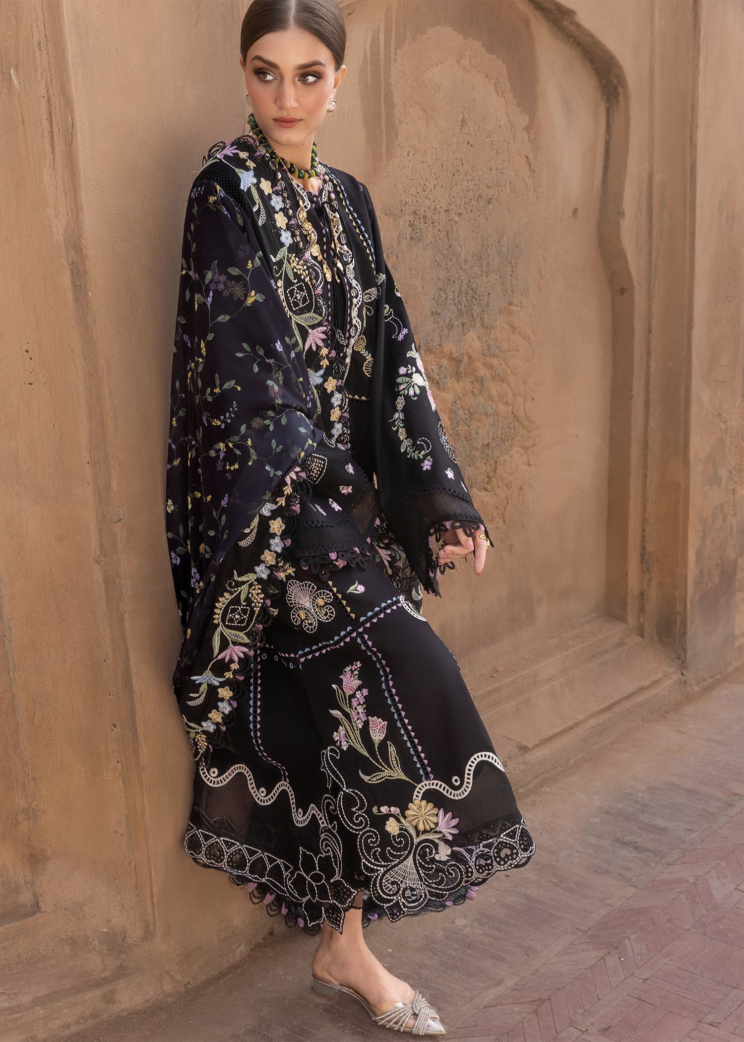 Flow Luxury Lawn – FLORAL SERENITY - D1A