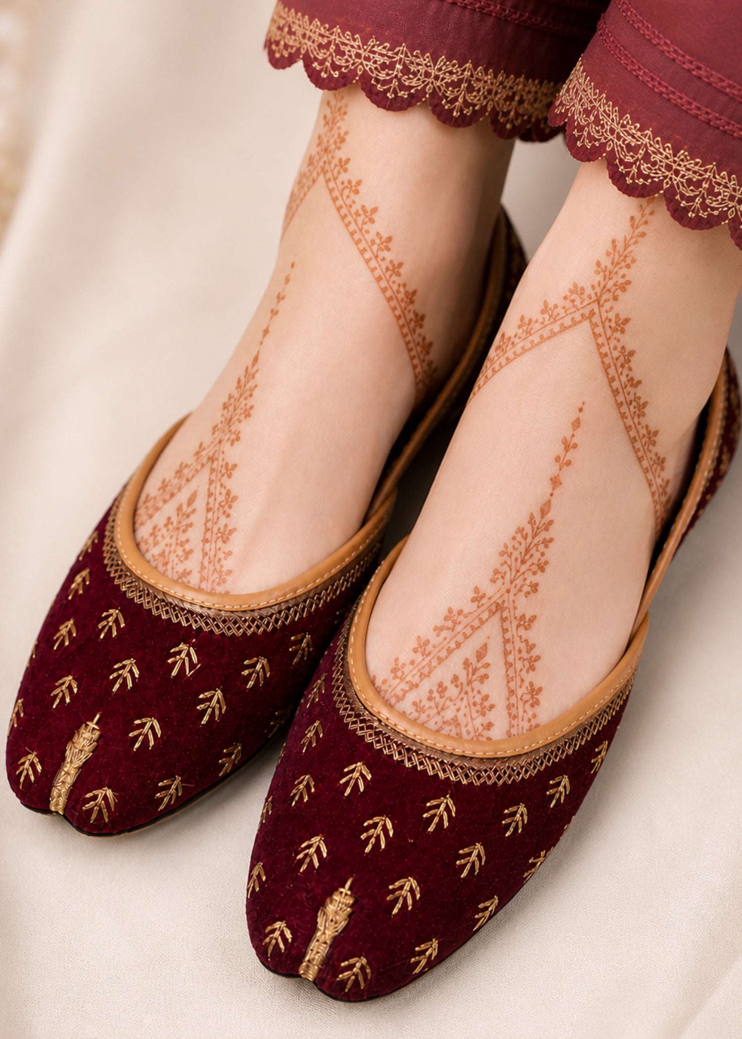 Khussa in Maroon by - High Quality Women Khussa NMJ8176