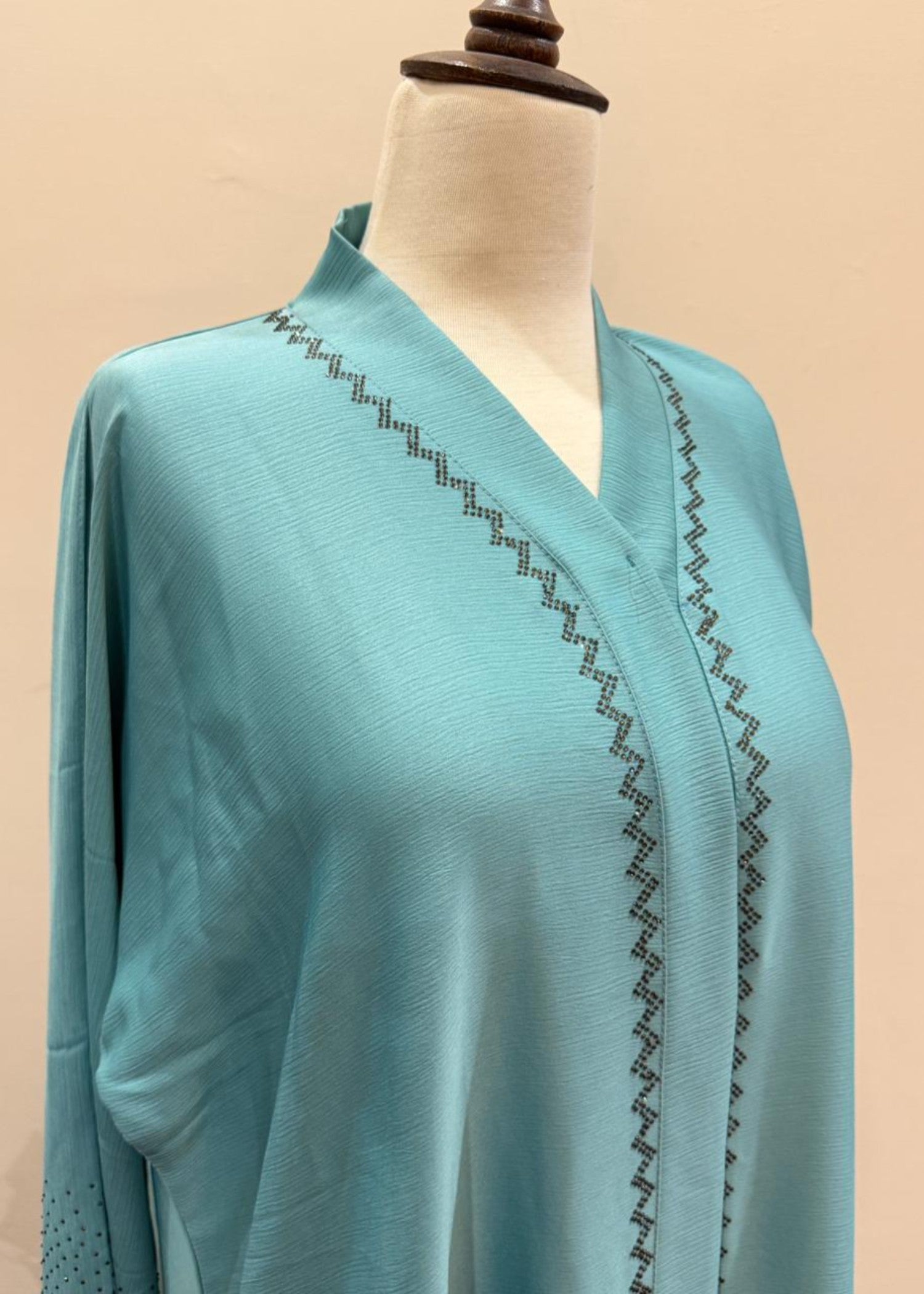 nidha blend Abaya in Dark cyan