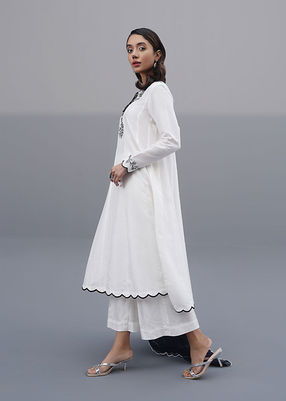raw silk Pishwas in White