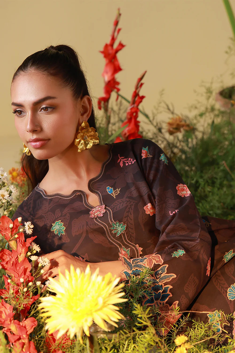 Mirha 2PC Lawn – Coffee Bloom