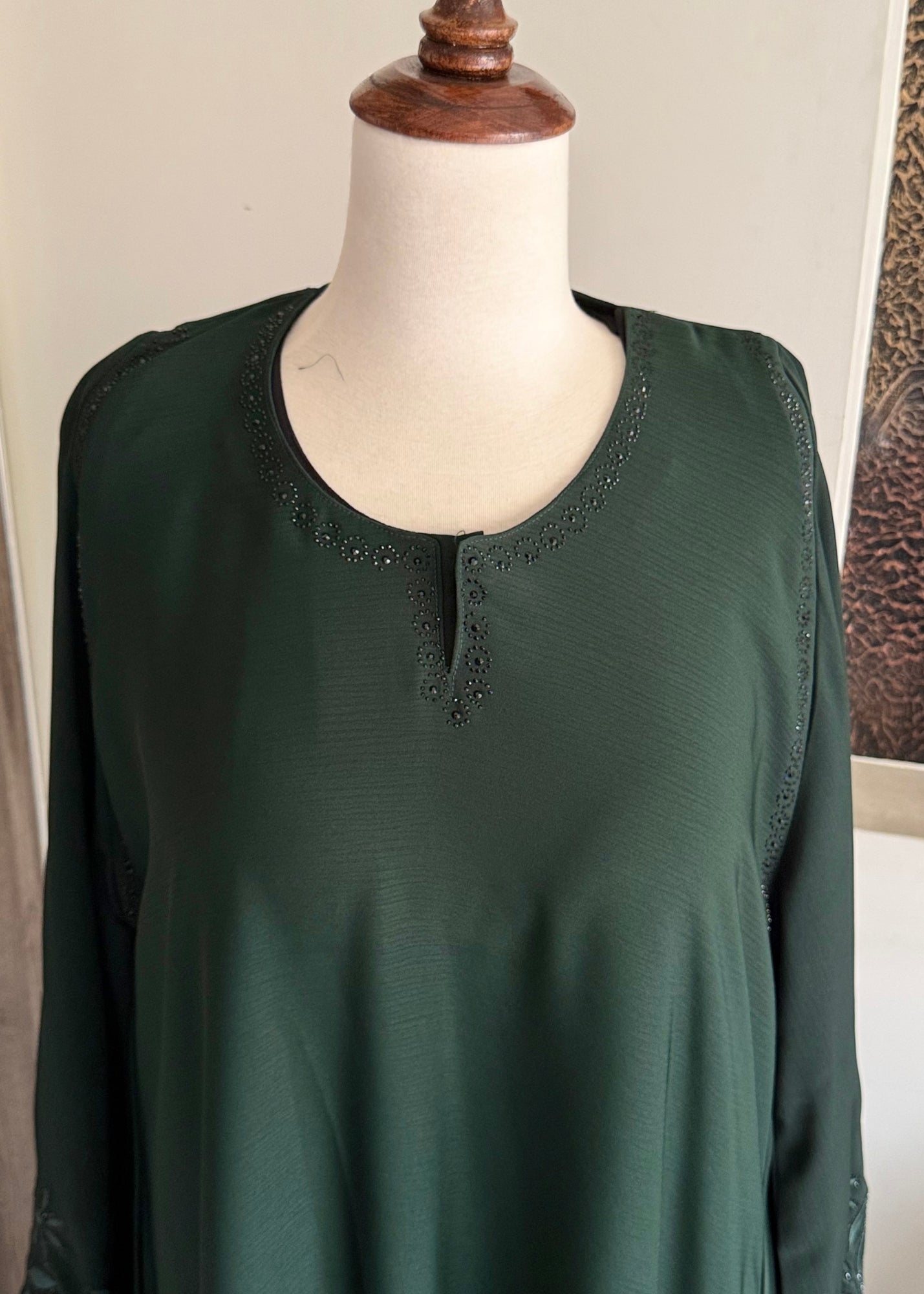 nidha Abaya in Forest green