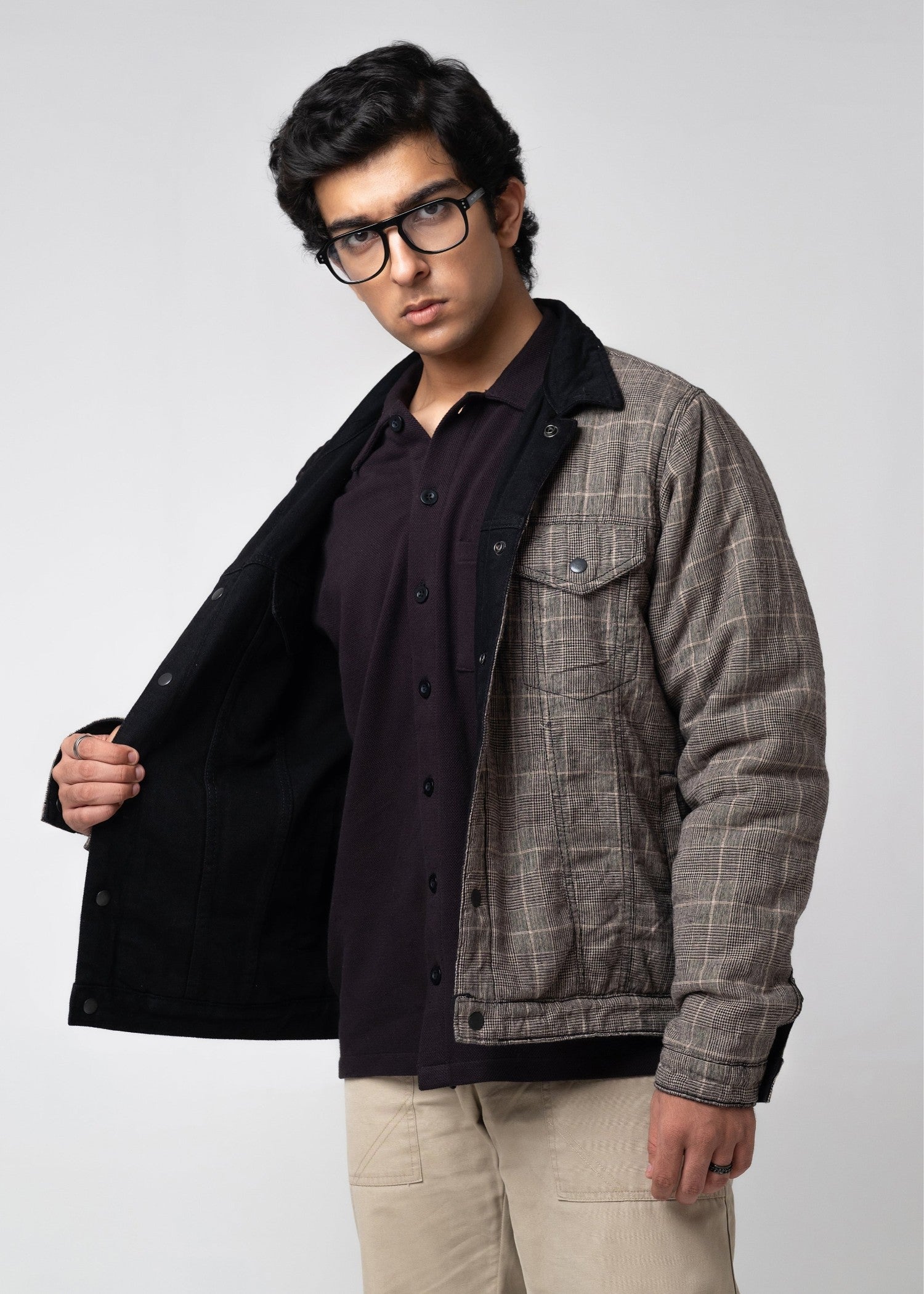 denim Jacket in Grey, black