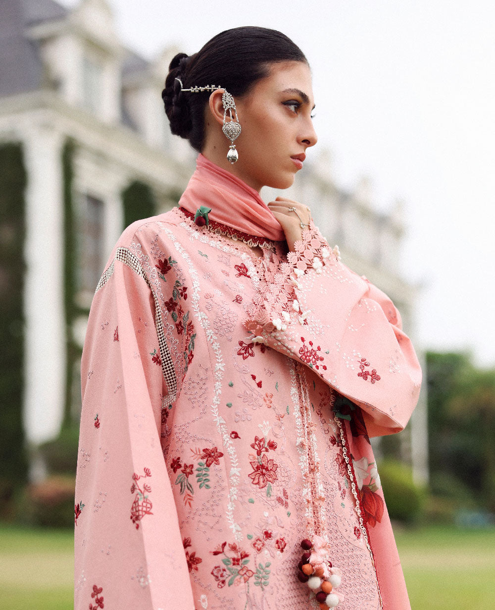 Lilas Lawn – Vayra