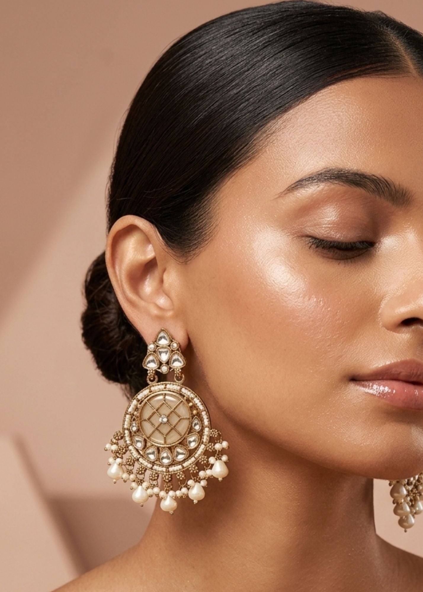 Earrings in Gold, ivory Color by - Trendy Women Earrings EUF5792