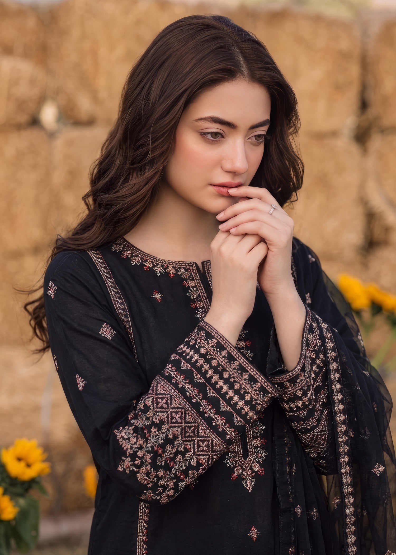 lawn Kurta Set in Black