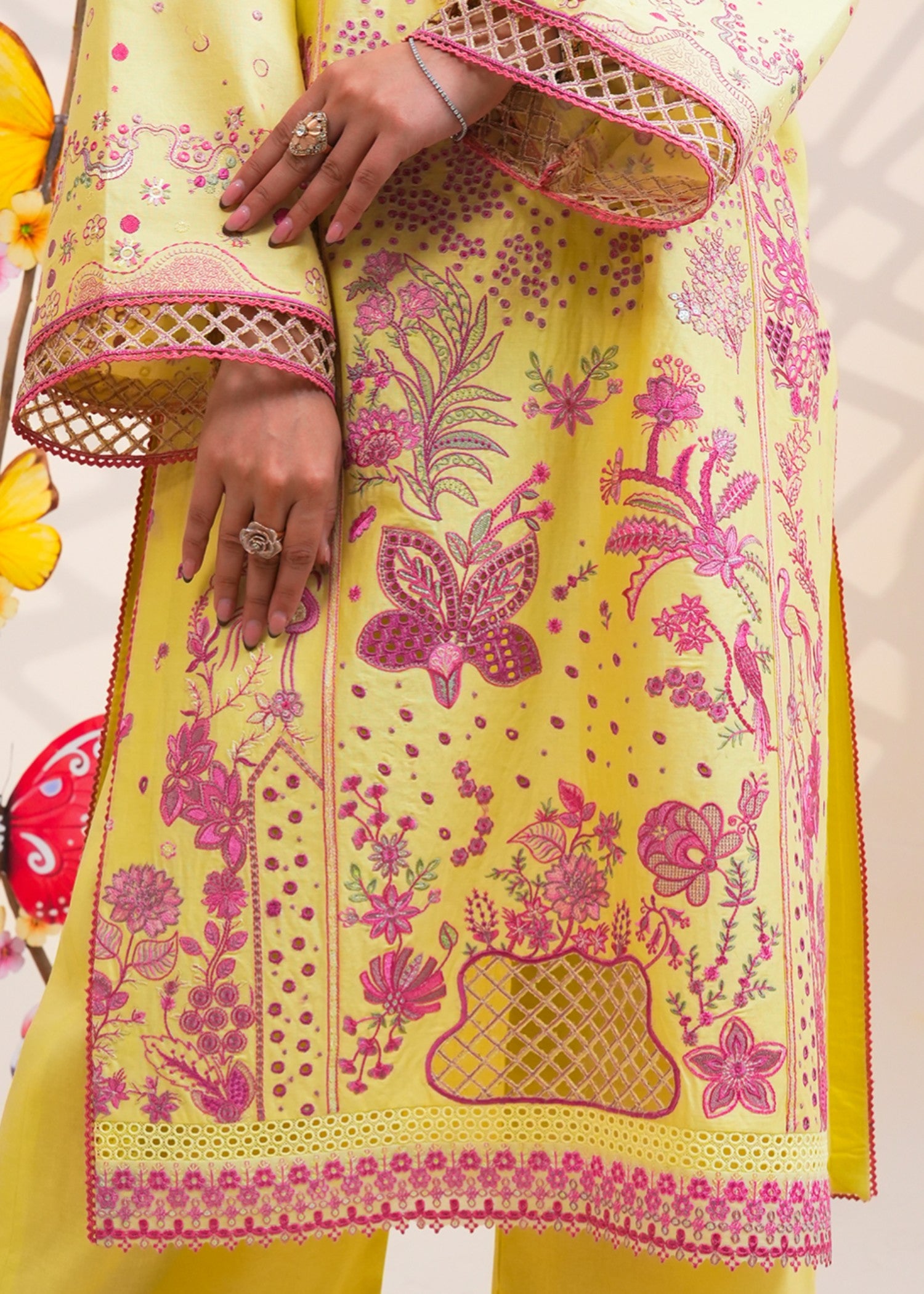 lawn Kurta Set in Pale yellow