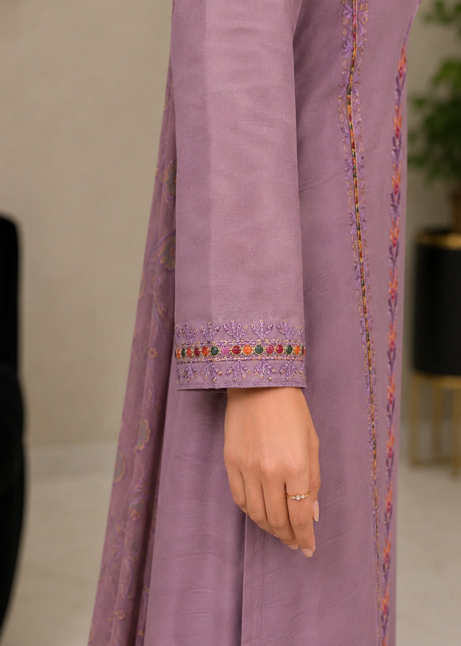 zari embroidered organza Kurta Set in Heathered lilac