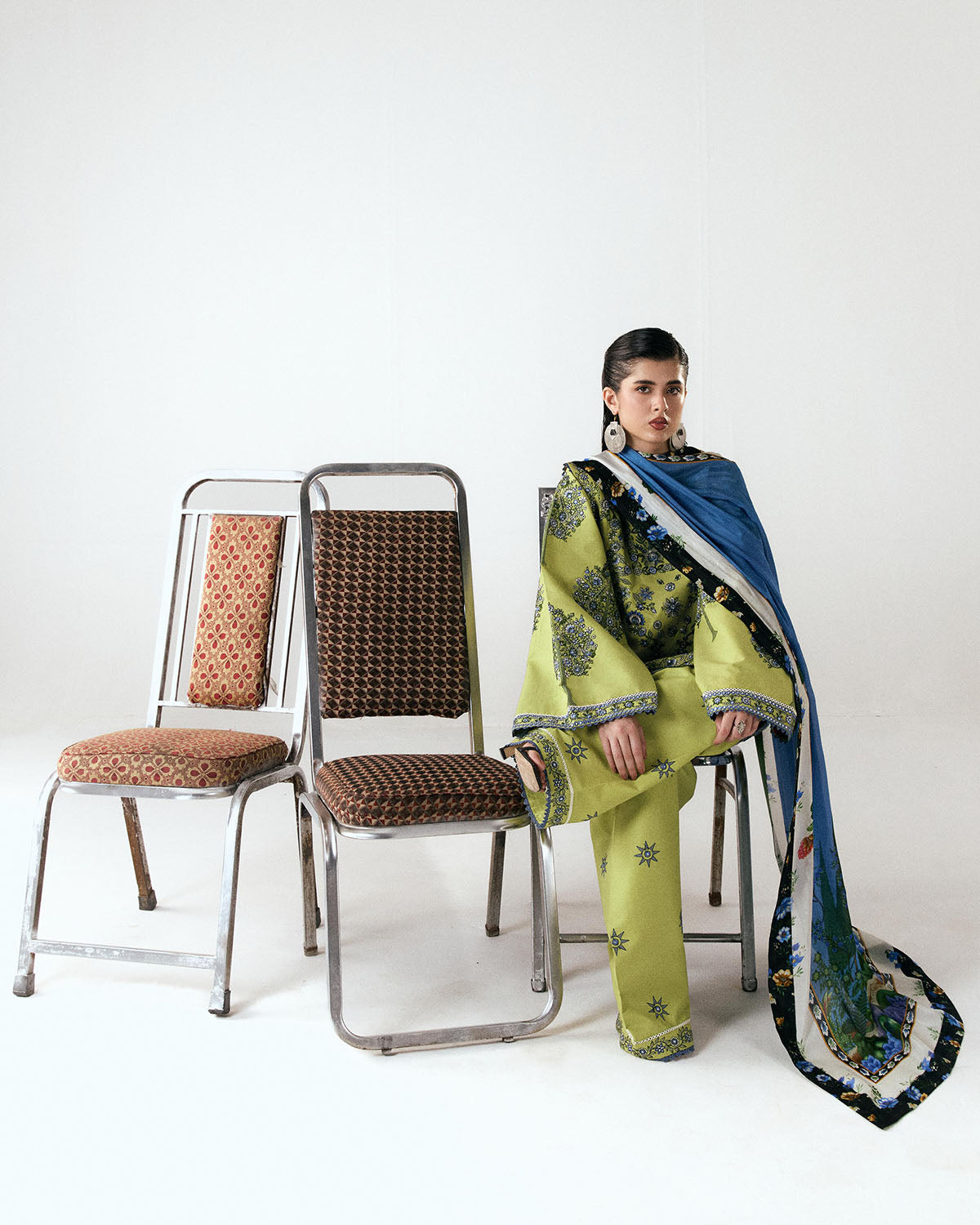 Jugnu Luxury Lawn Edit – Mai