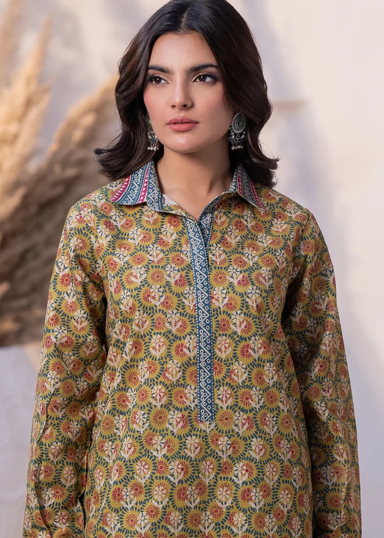 khaddar Unstitched in Olive green