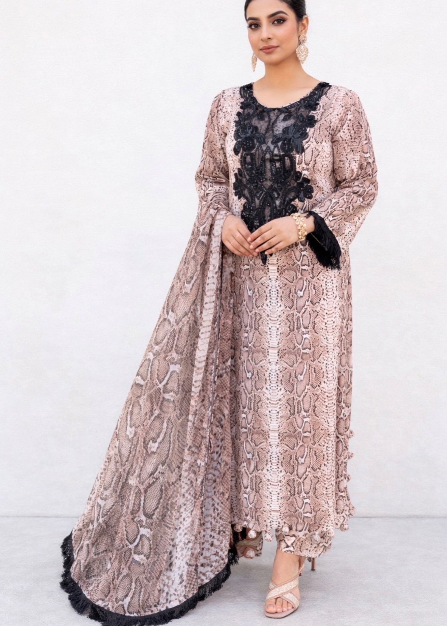 grip Kurta Set in Tan brown