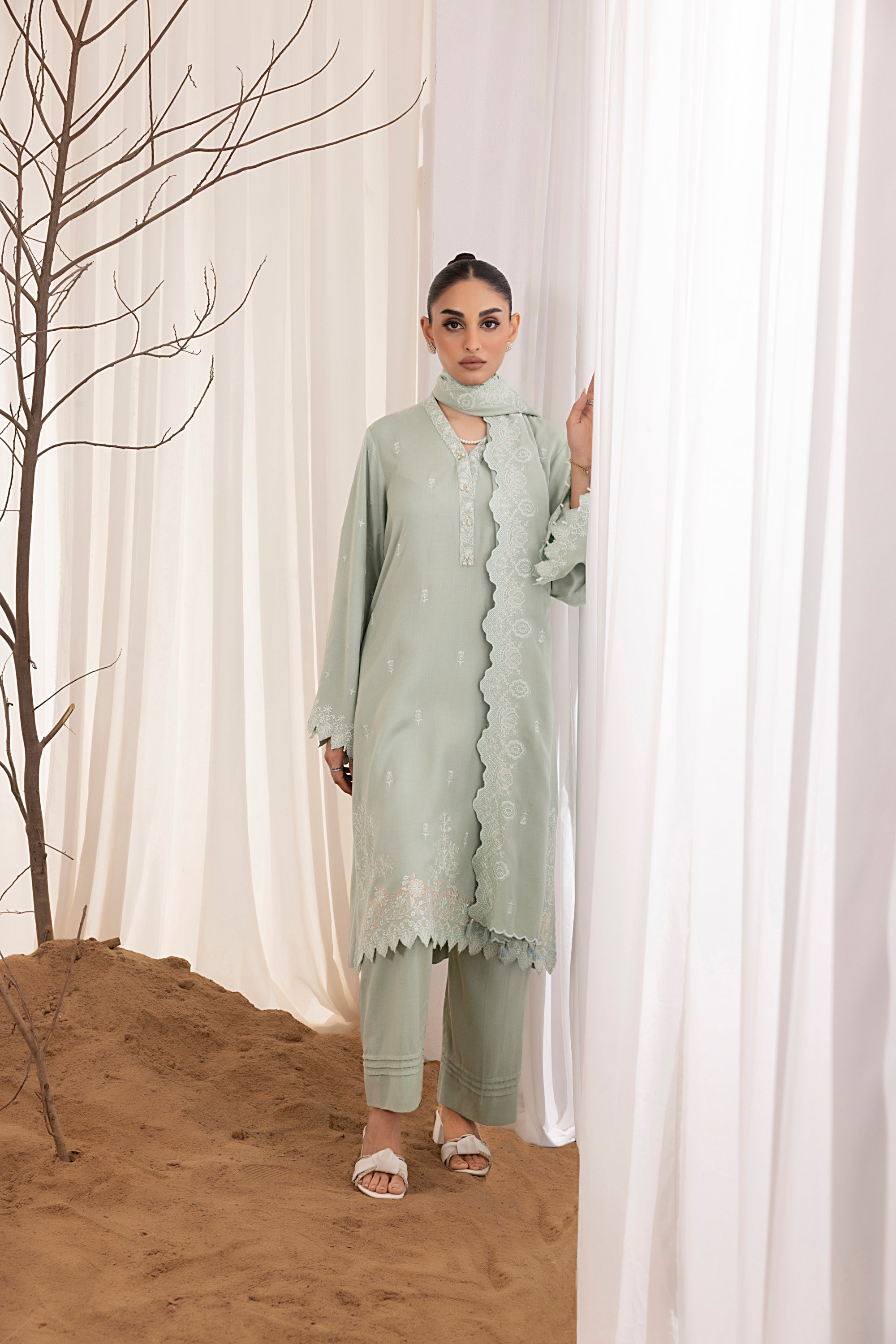 wool Unstitched in Tea green