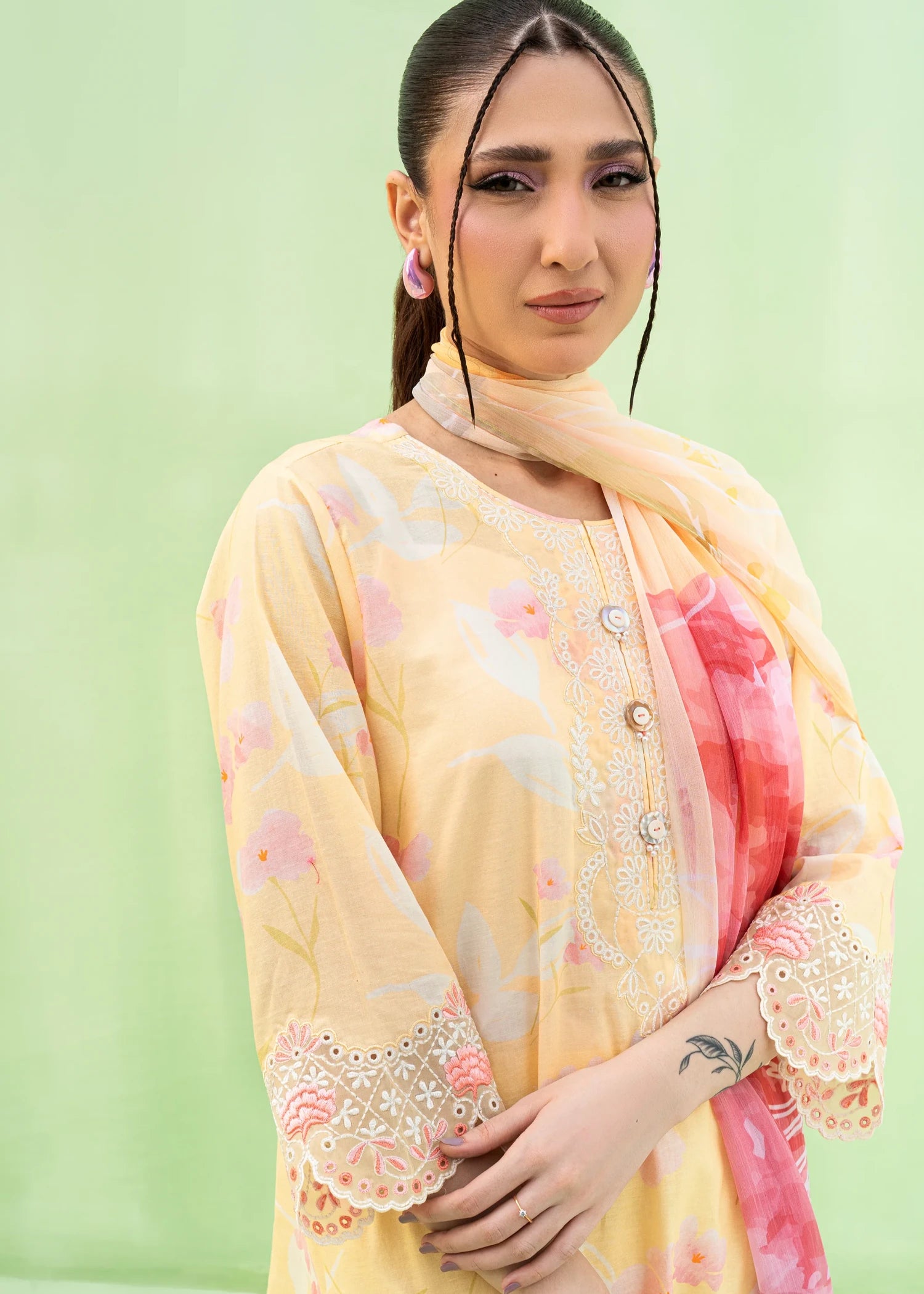 cambric Kurta Set in Butter, floral white, cherry blossom pink