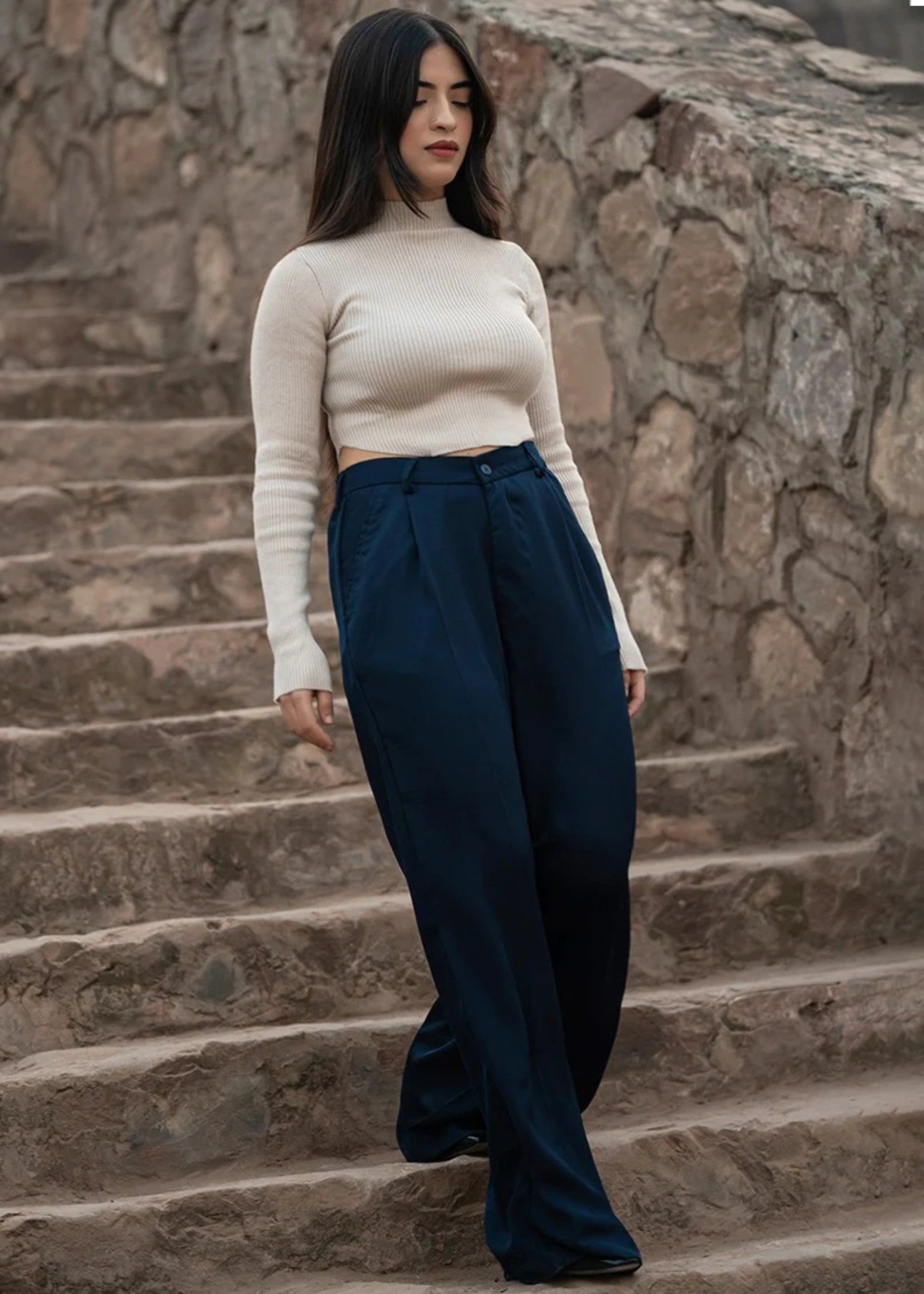 georgette Pants in Navy blue