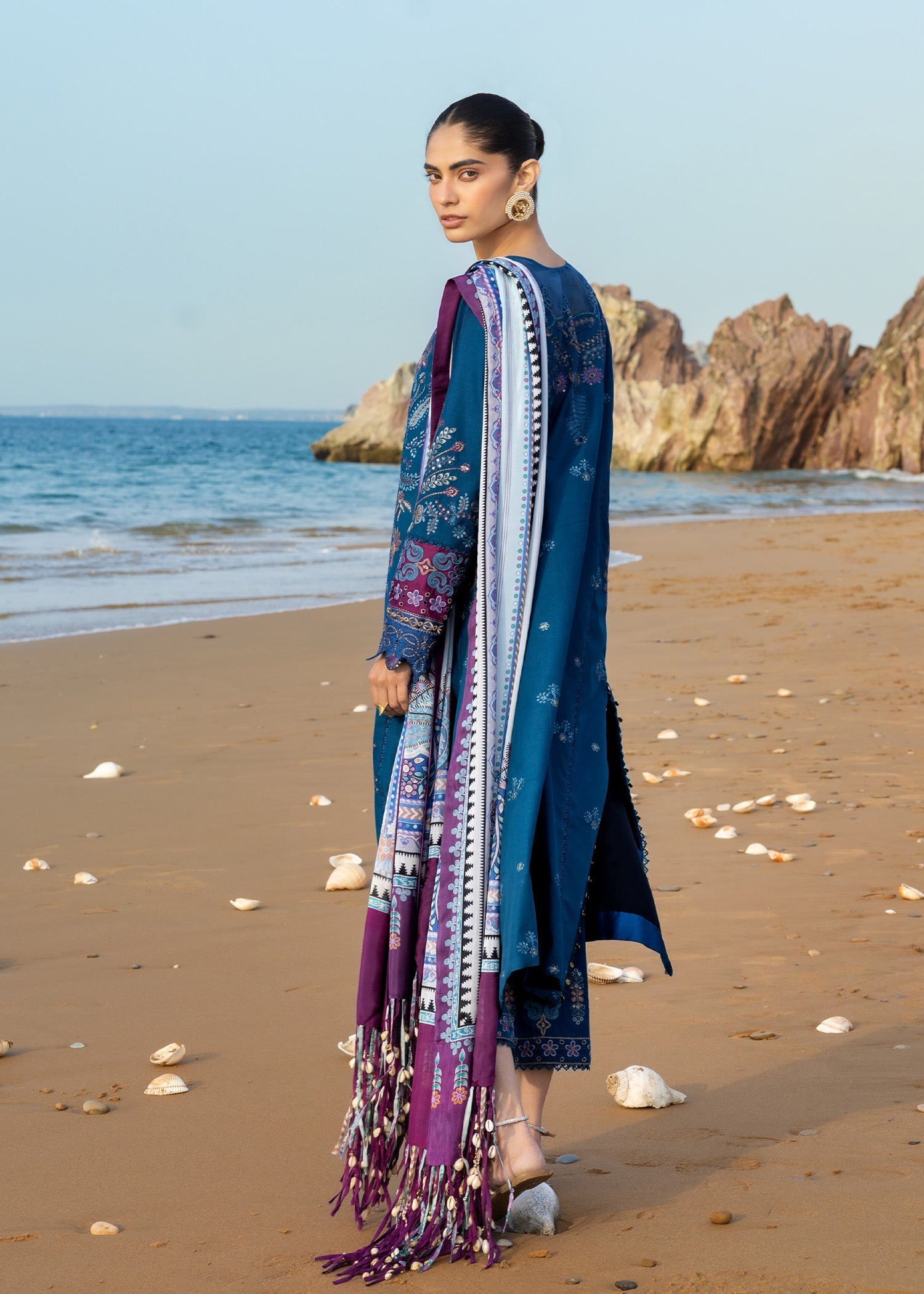 Festive Luxury Lawn – Shehnaaz