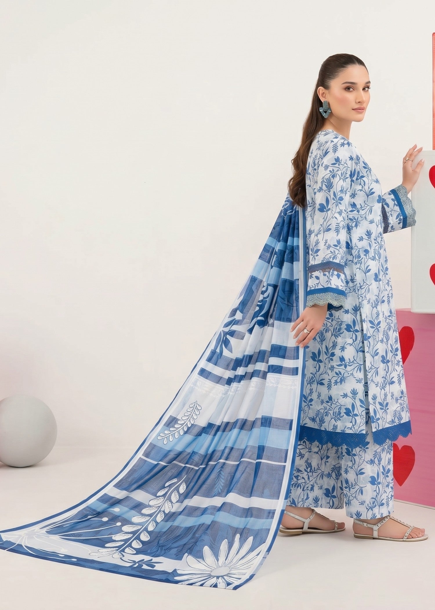 lawn Kurta Set in Ice blue, cobalt blue