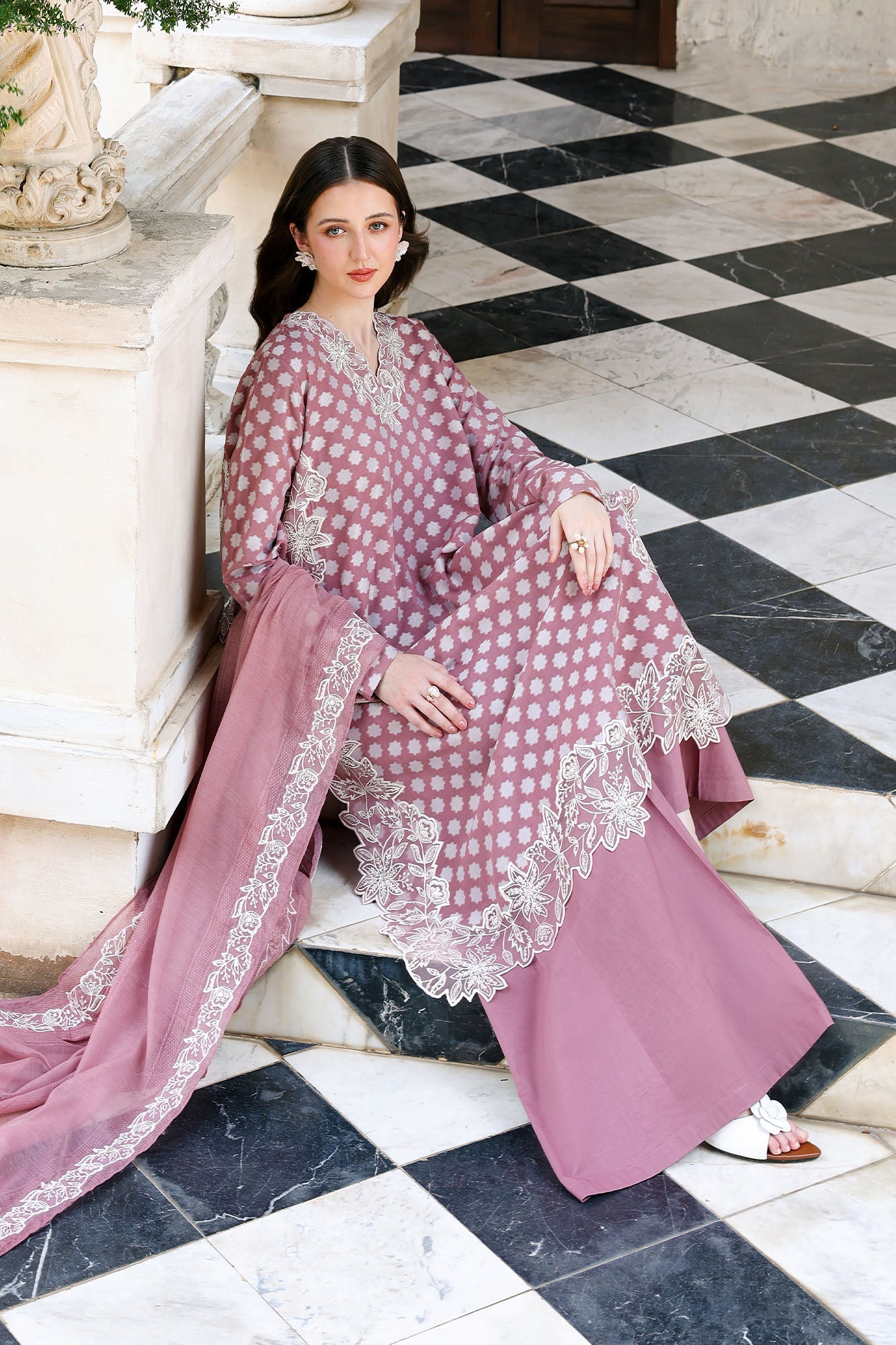 Eid Lawn Edit – Ash Rose