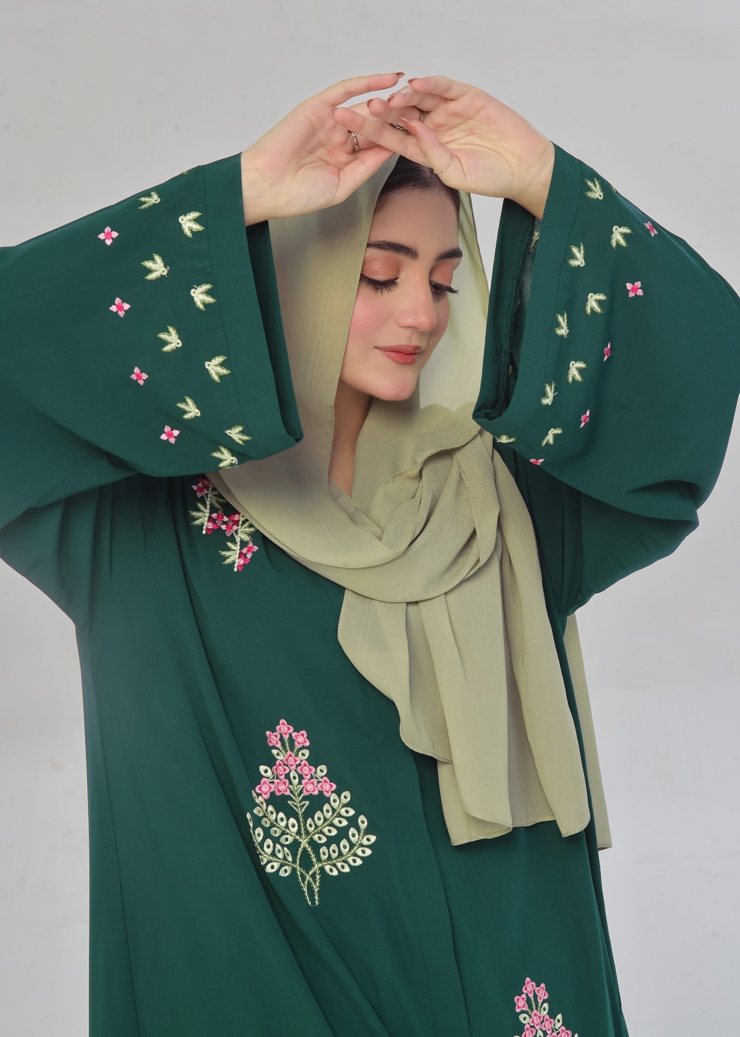 nidha Abaya in Bottle green
