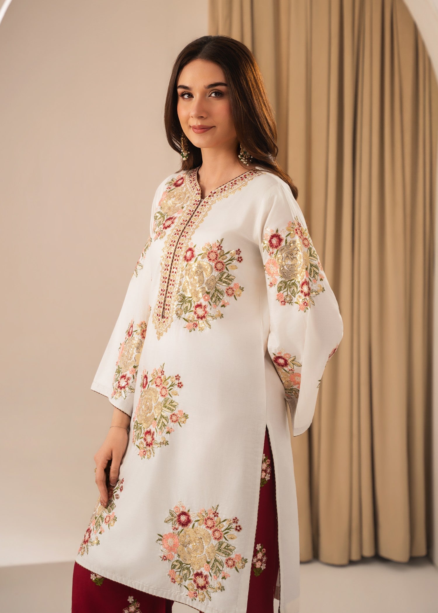 lawn Kurta Set in White, maroon
