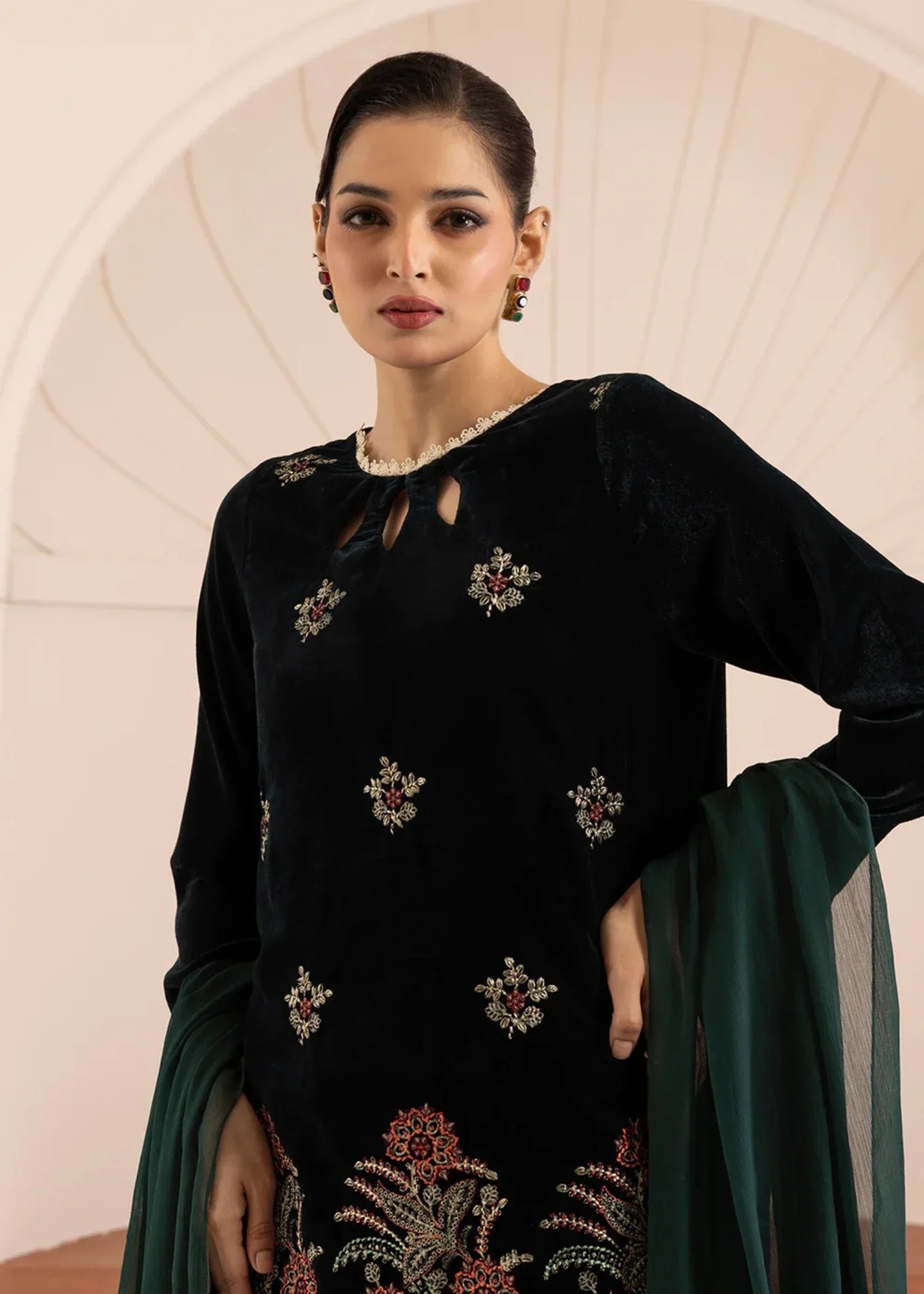 velvet Kurta Set in Green