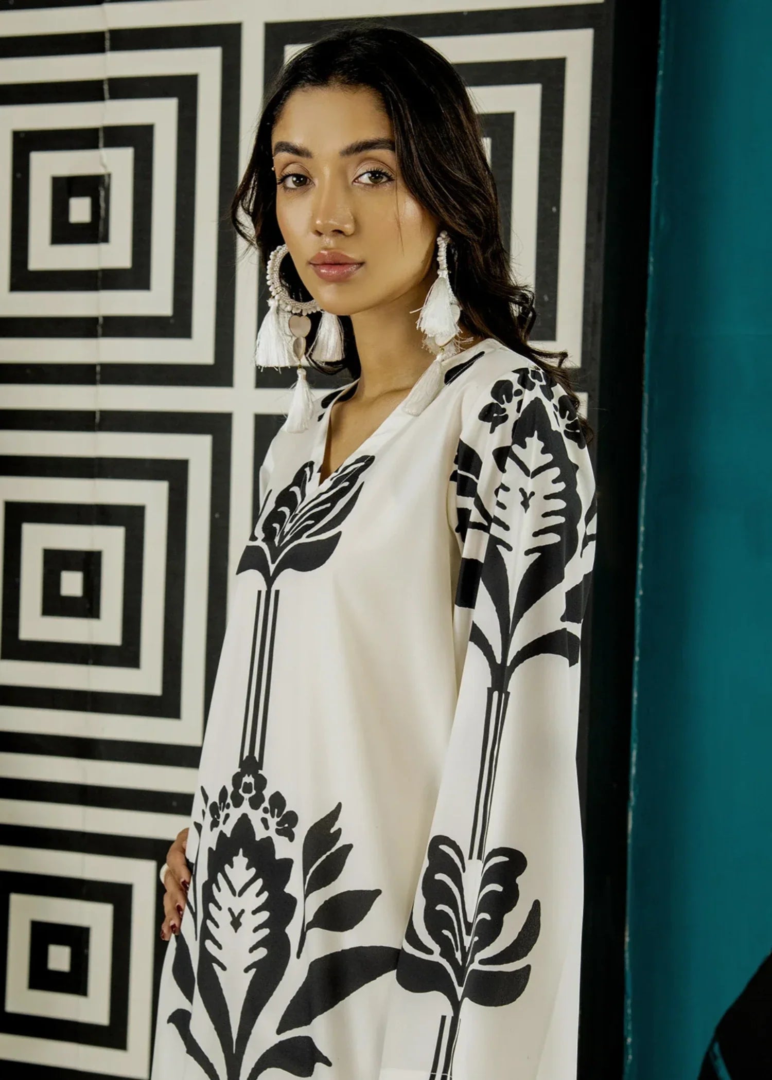 crepe Kaftan in White