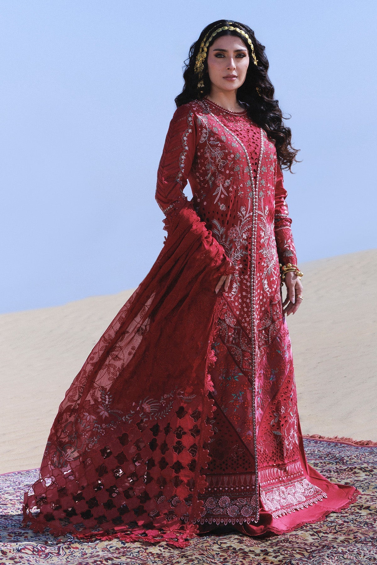 Aman Luxury Lawn – Kiraz NE-230