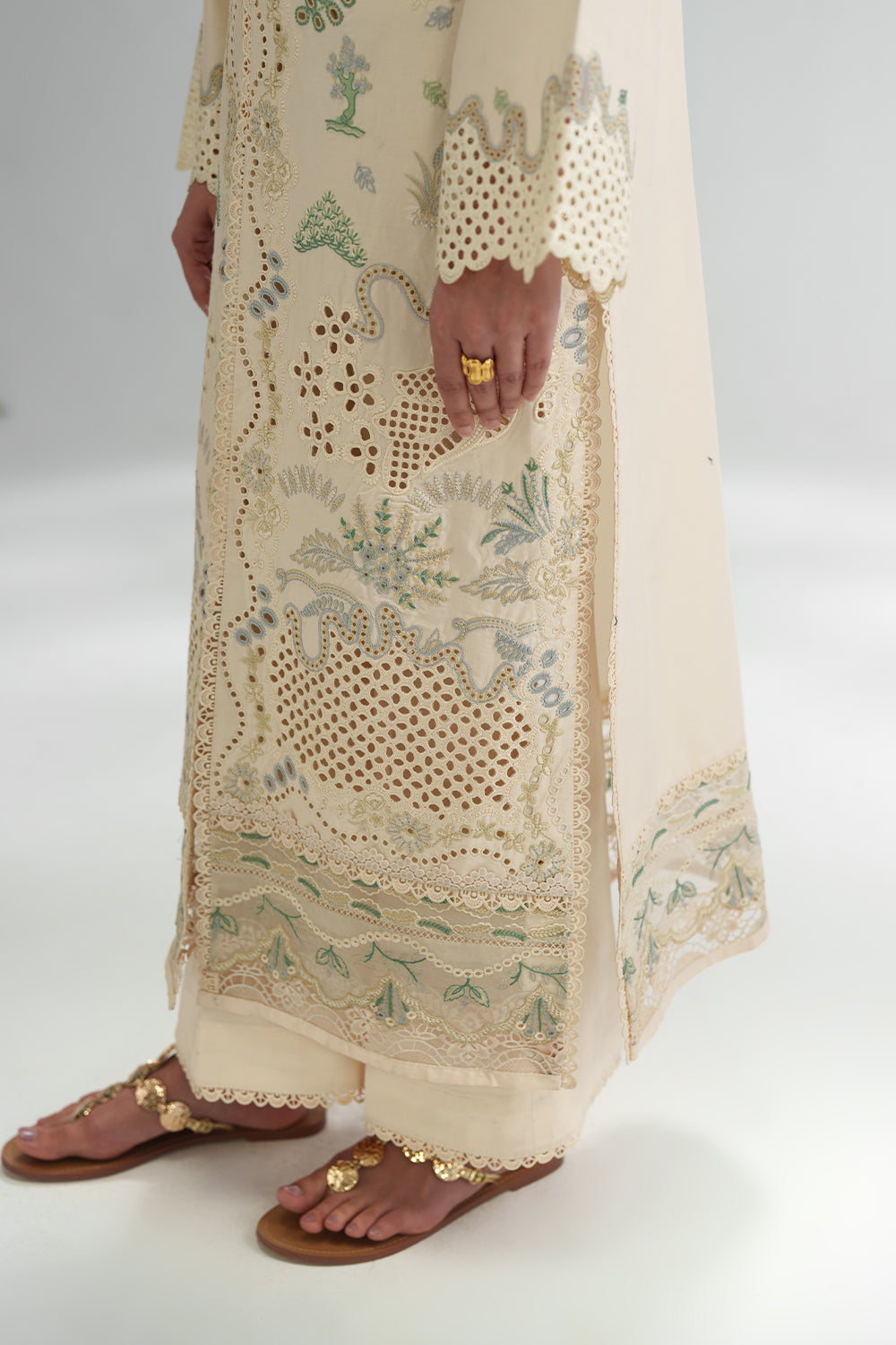 Pret De Luxe RTW Festive Edit – EIRENE (AD-04)
