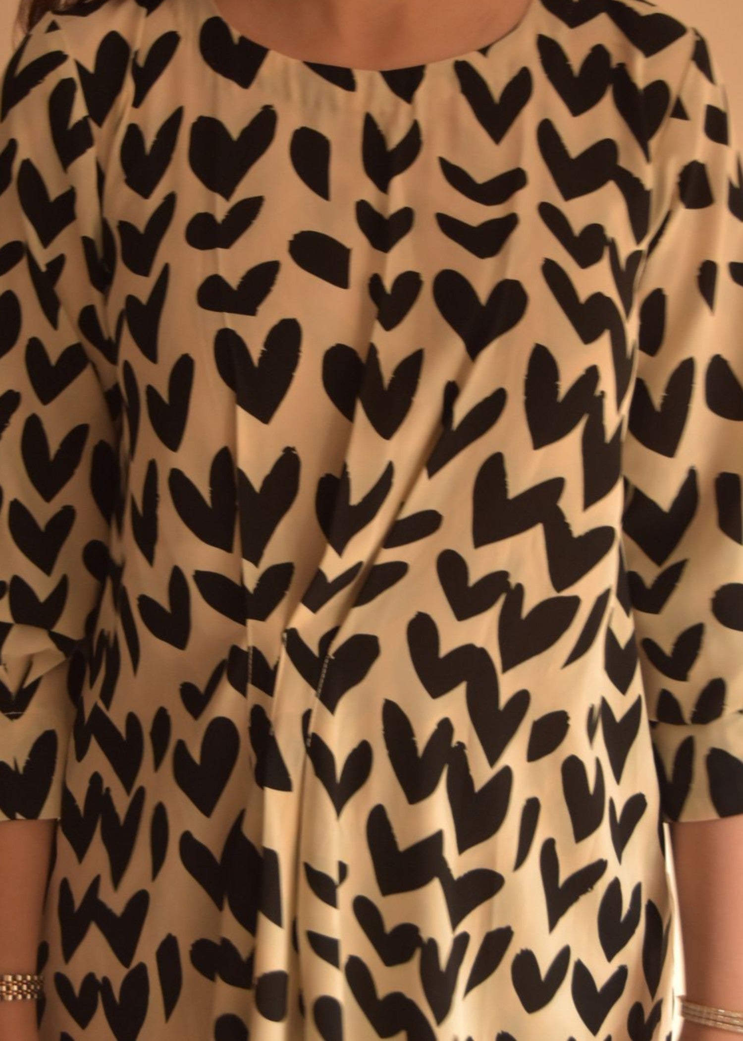 georgette Dress in Black, beige