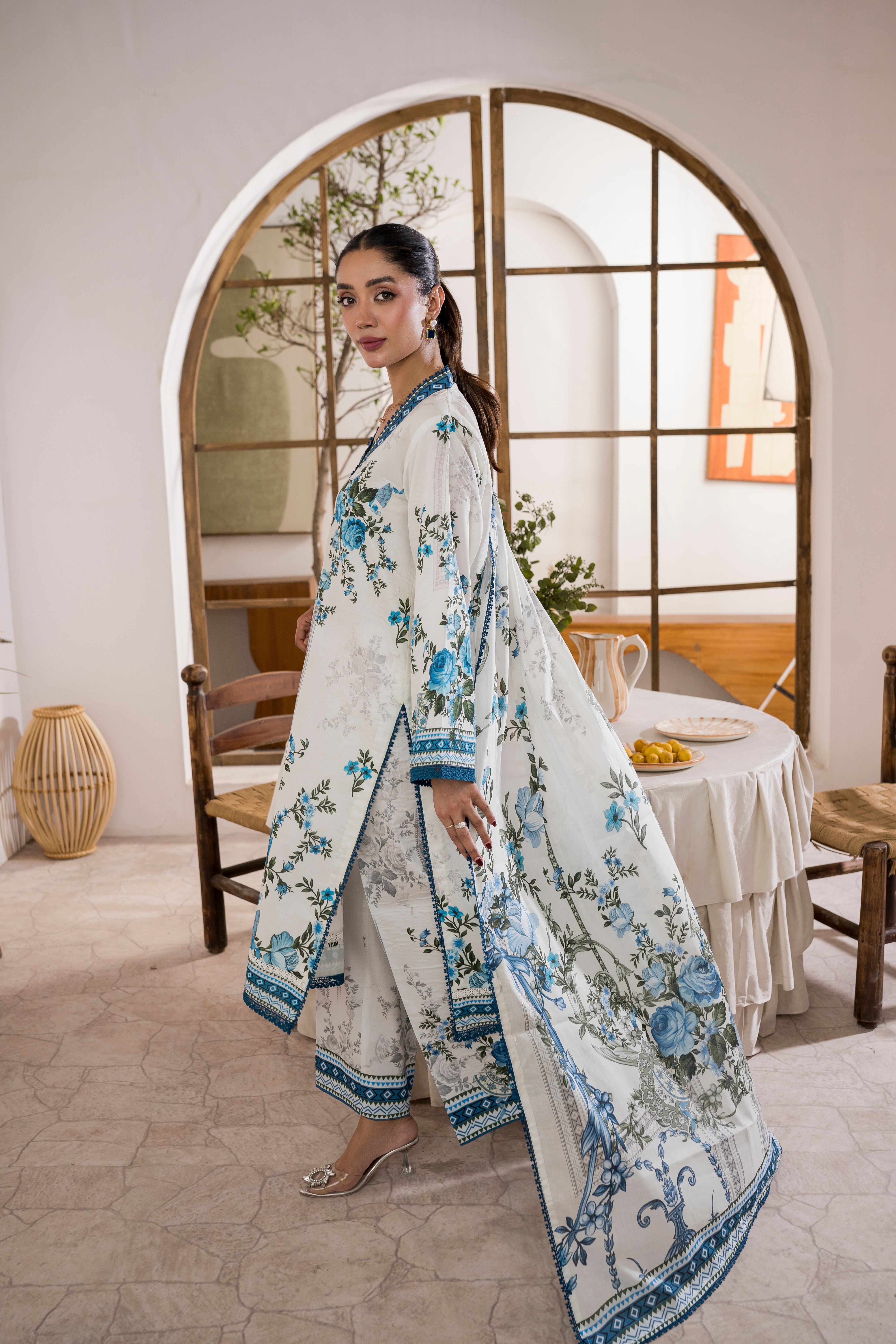Summer Lawn – D154