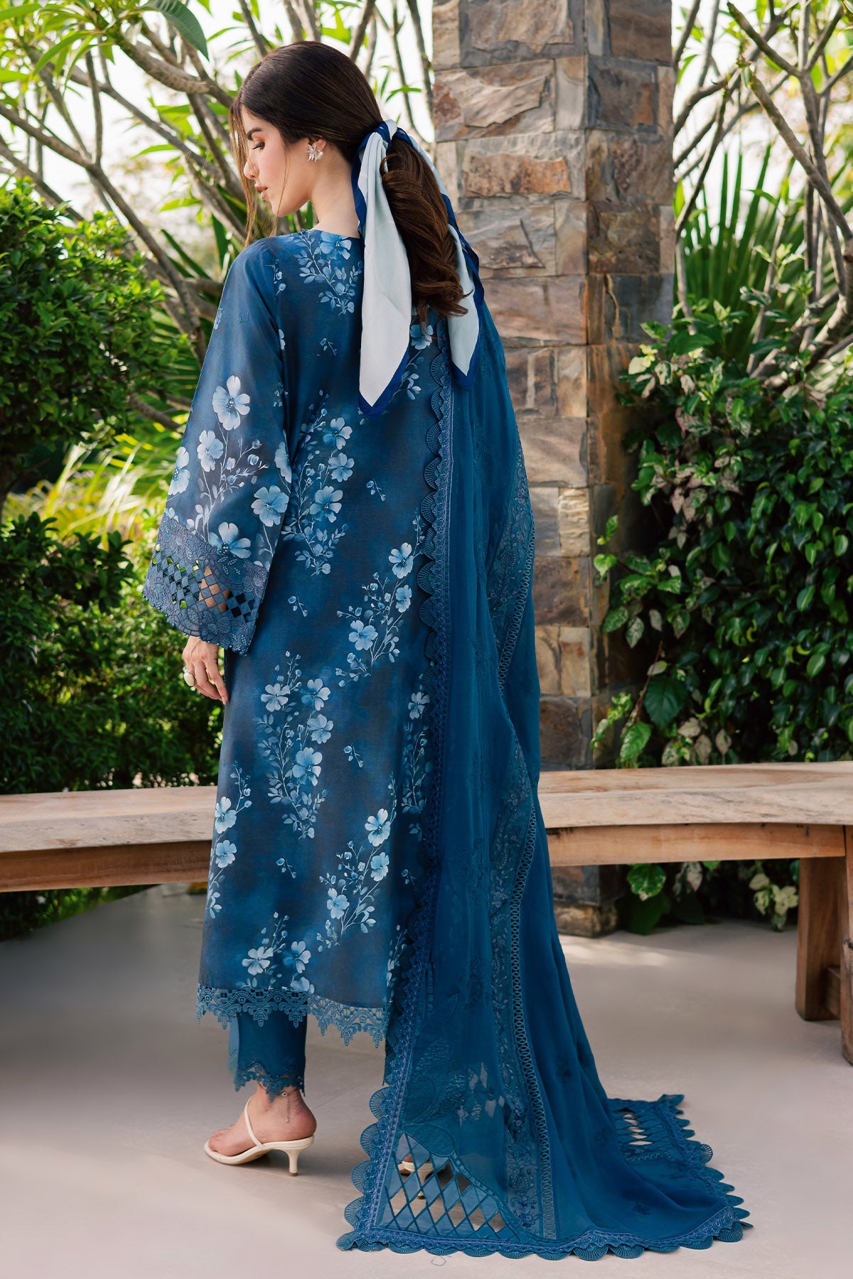 Lily May Lawn – NE-260