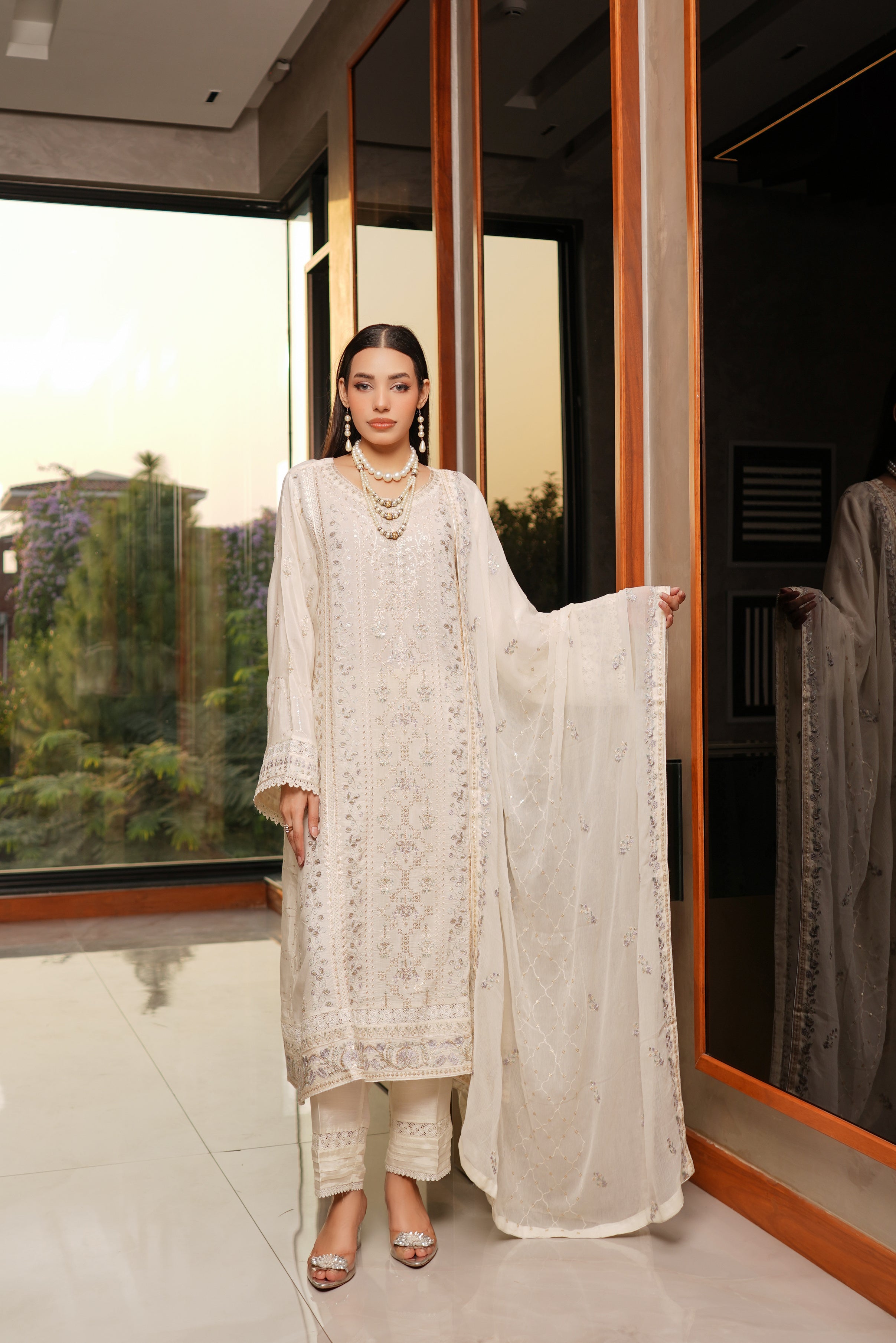 Shamooz Silk Edit Festive Pret Formals – D-1