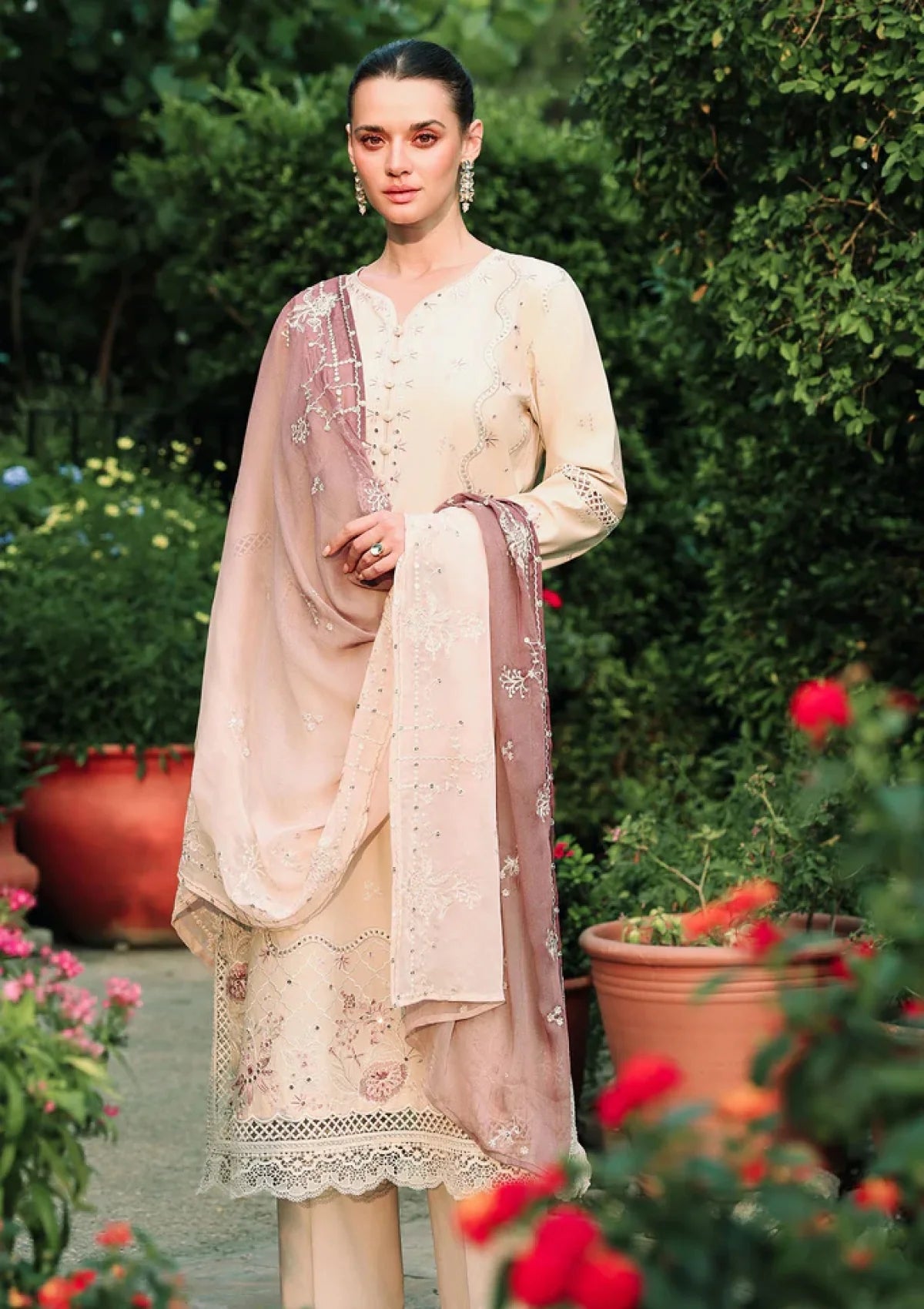 Eid Lawn Edit – Sand Dune
