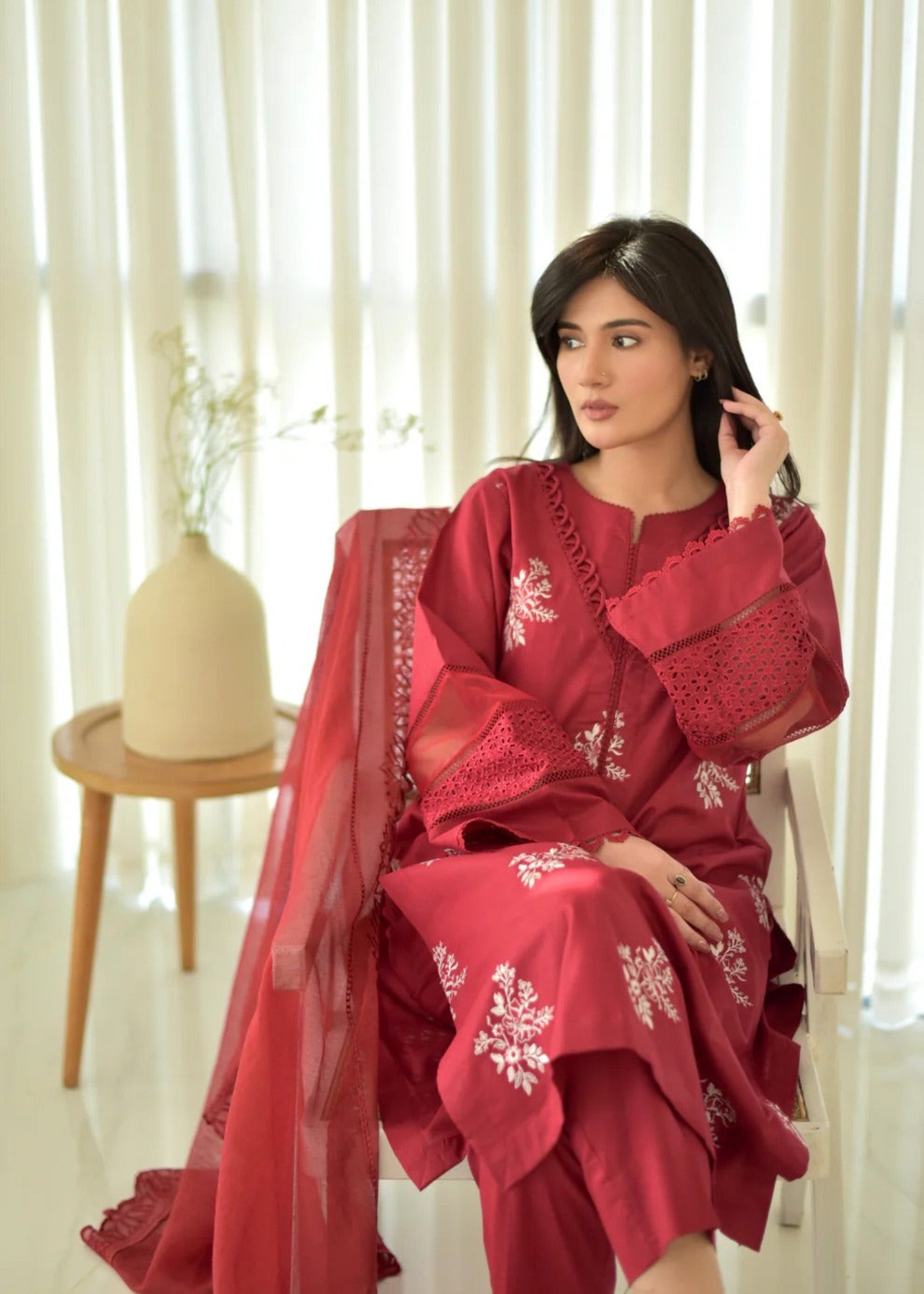 dhanak Kurta Set in Red